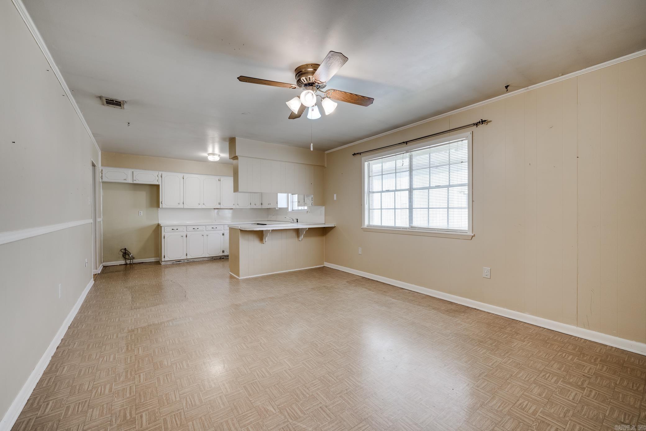 COLONIAL ACRES - Residential