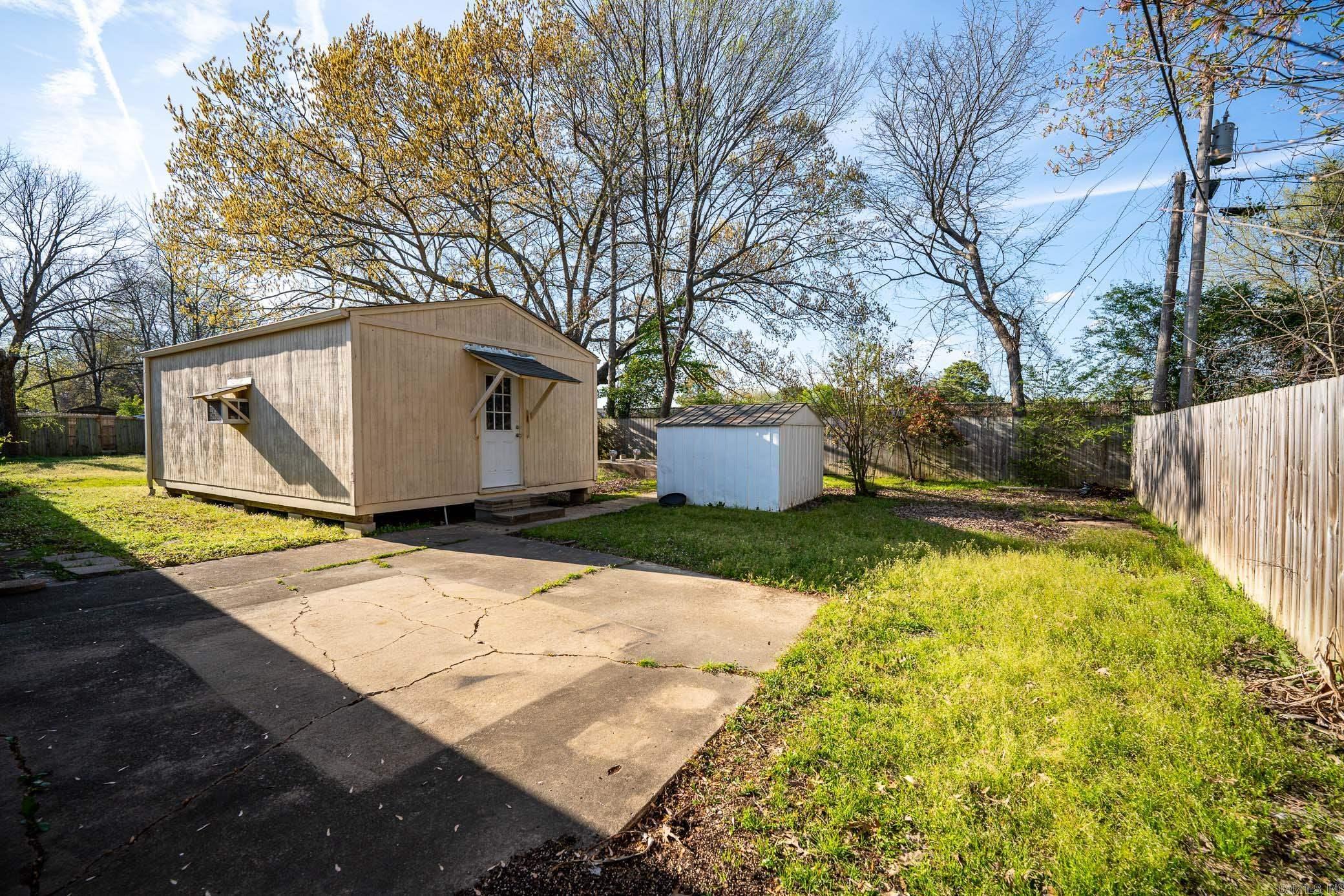 COLONIAL ACRES - Residential