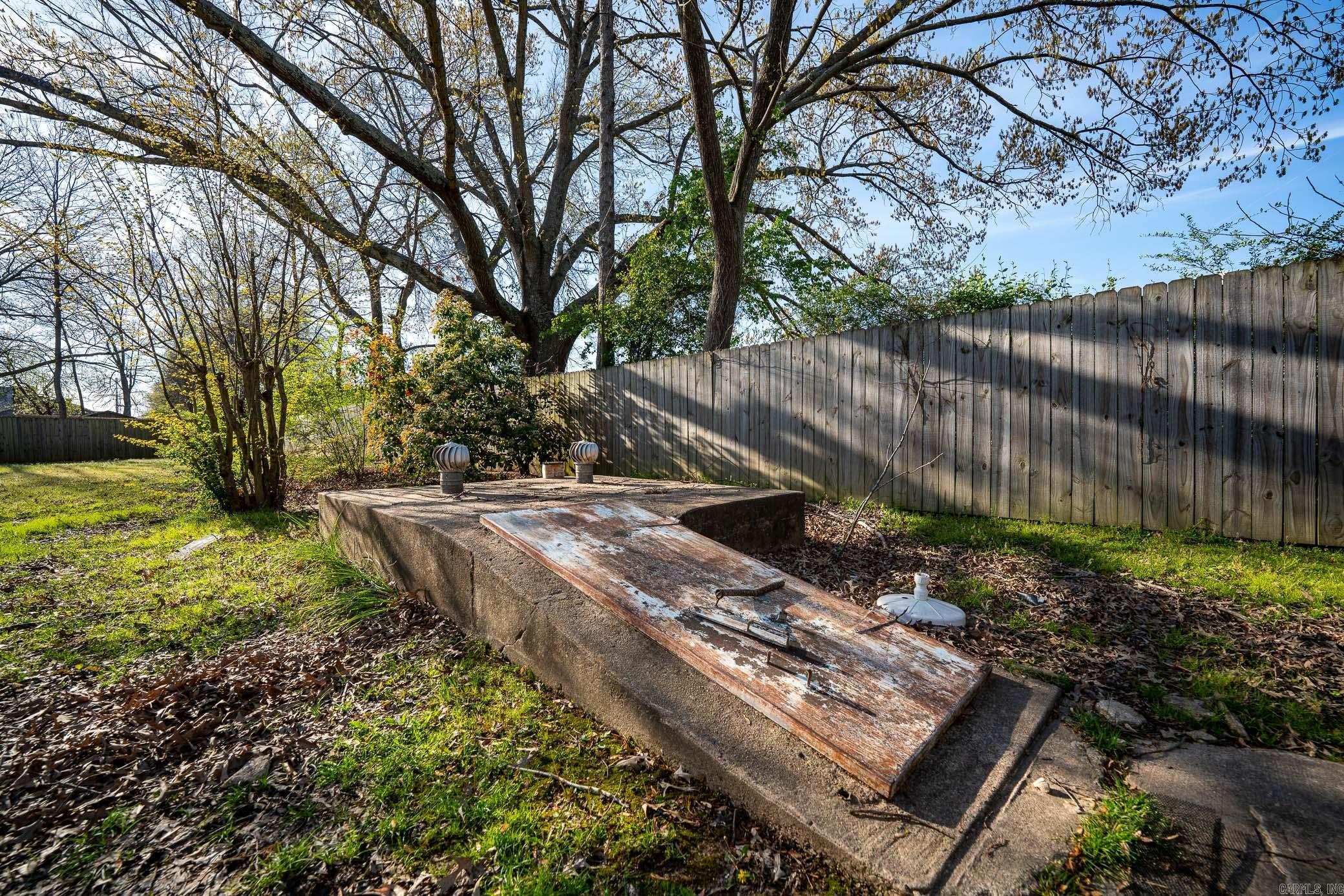 COLONIAL ACRES - Residential