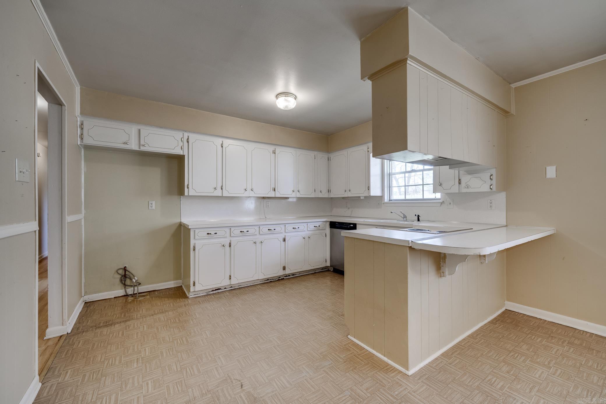 COLONIAL ACRES - Residential