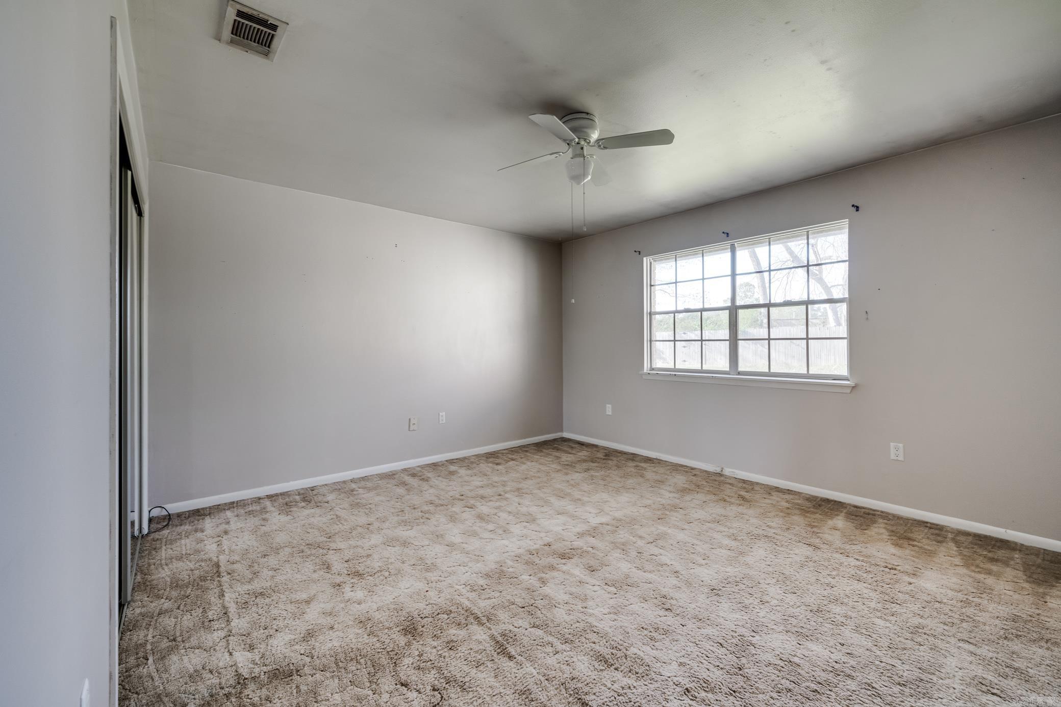 COLONIAL ACRES - Residential