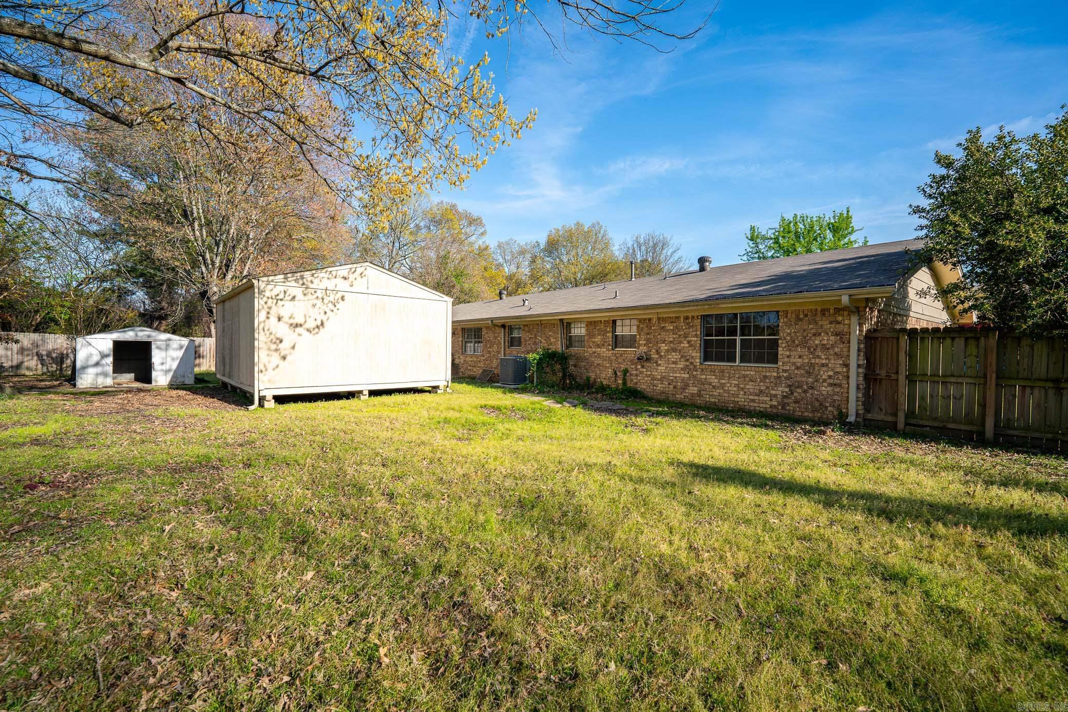 COLONIAL ACRES - Residential