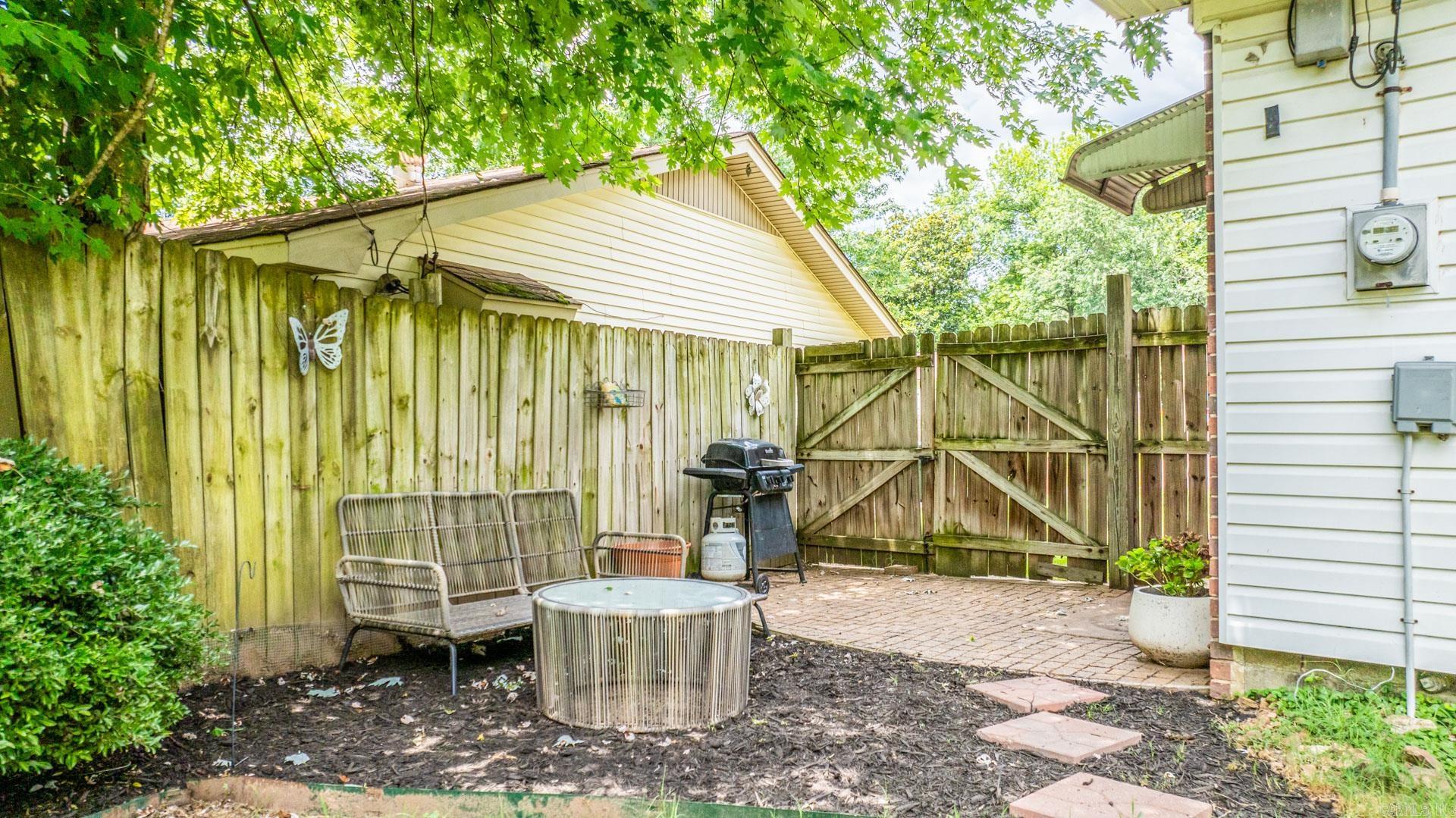 BLUEBIRD HILL - Residential