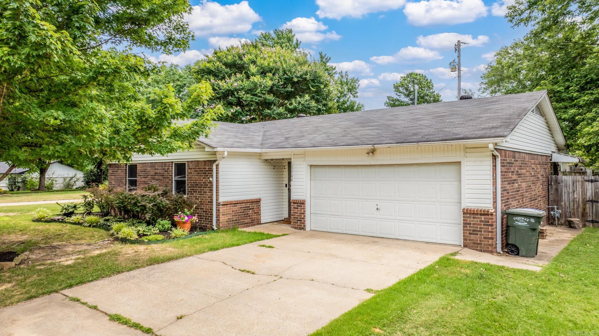 BLUEBIRD HILL - Residential