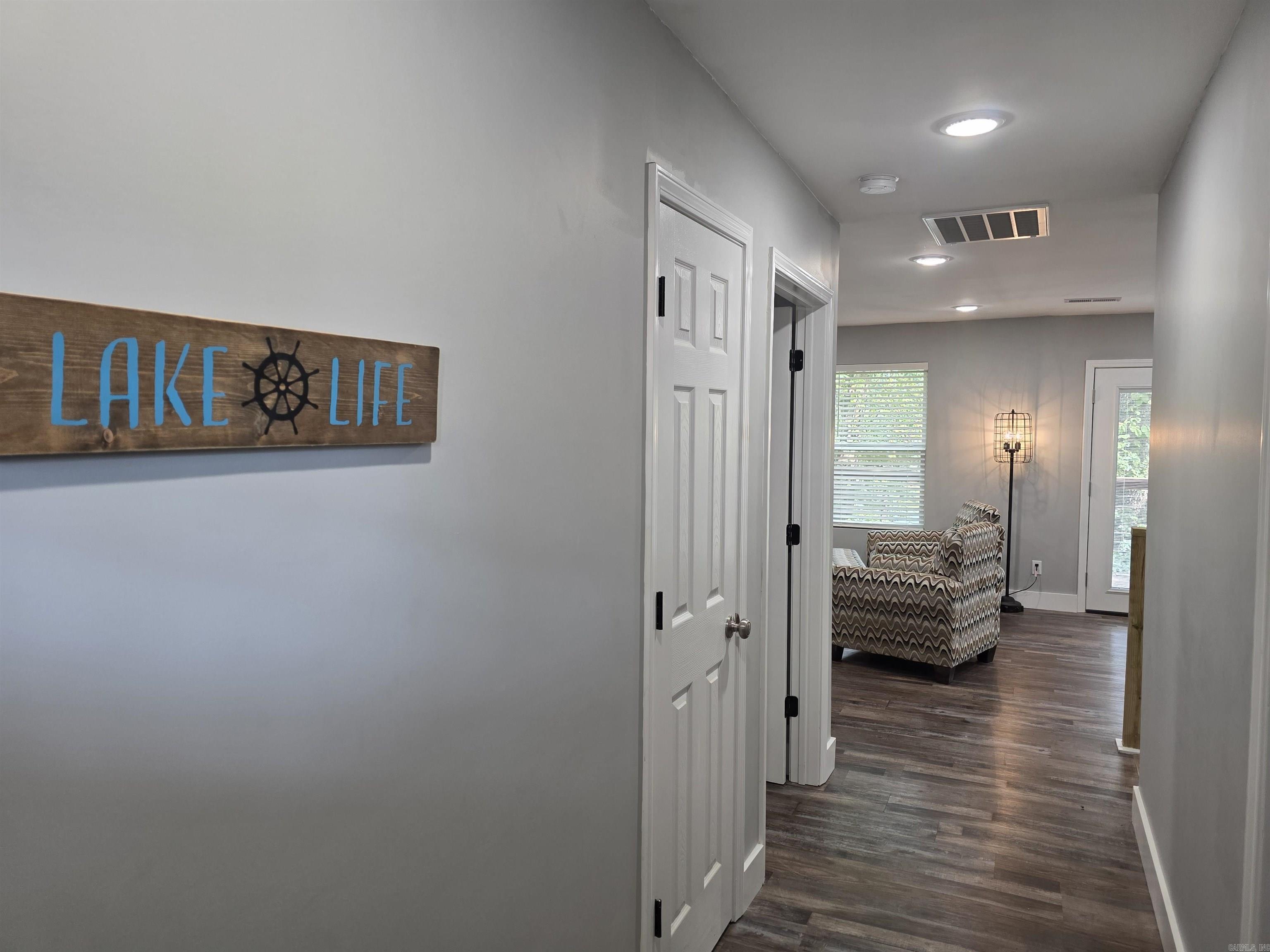 TWIN COVE ESTATES - LAKE - Residential