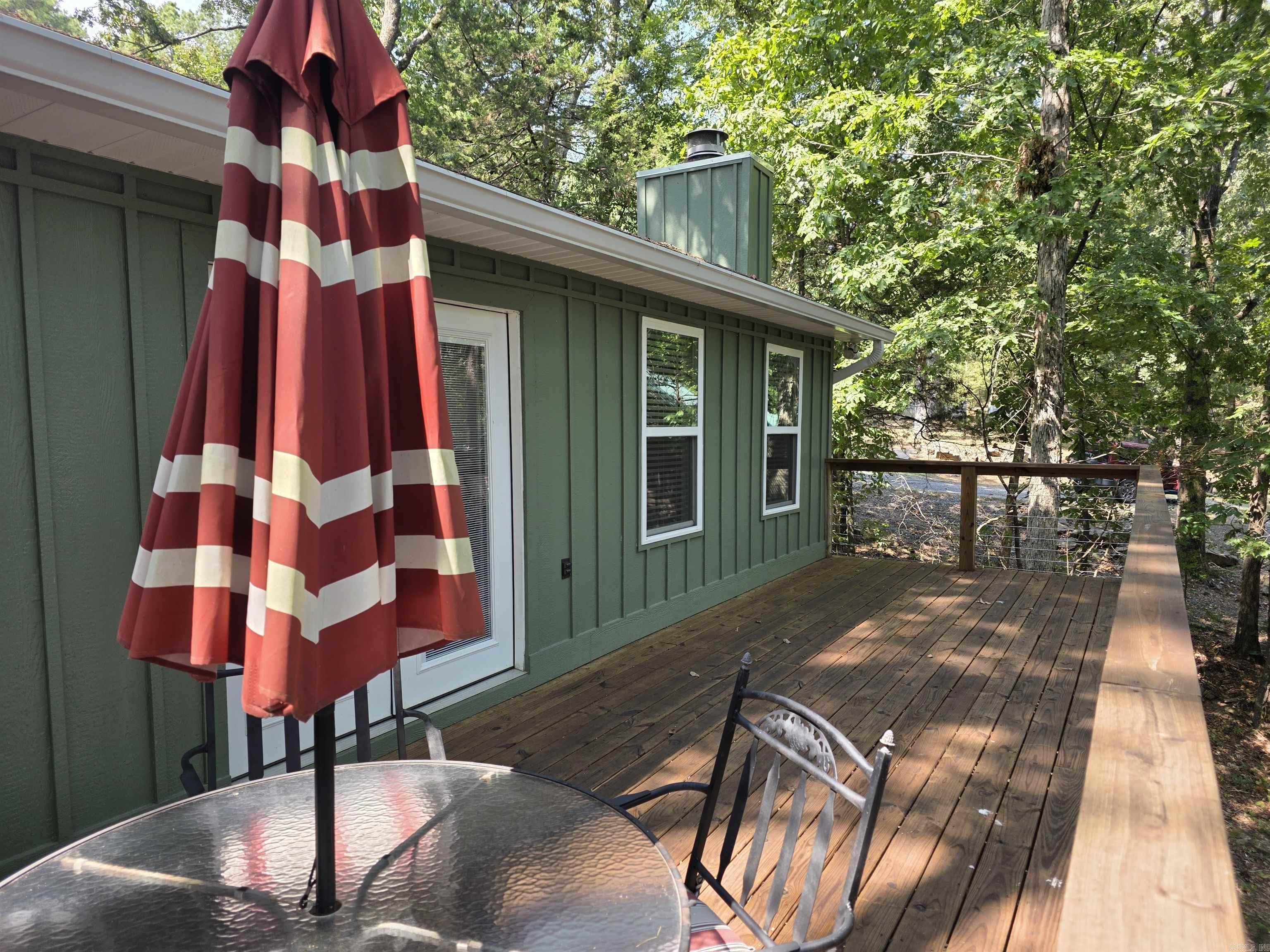 TWIN COVE ESTATES - LAKE - Residential