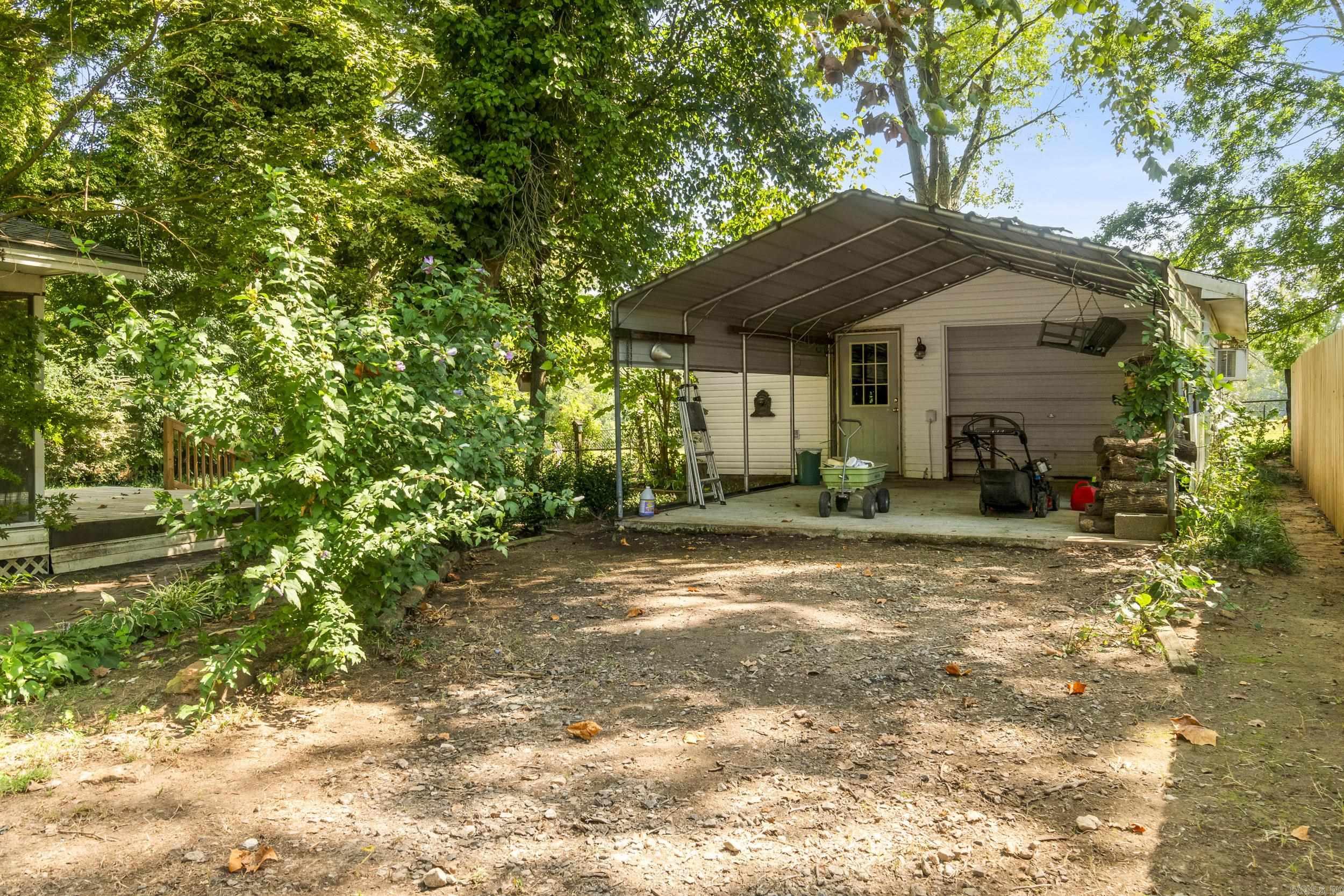 BALD KNOB OUTLOTS - Residential