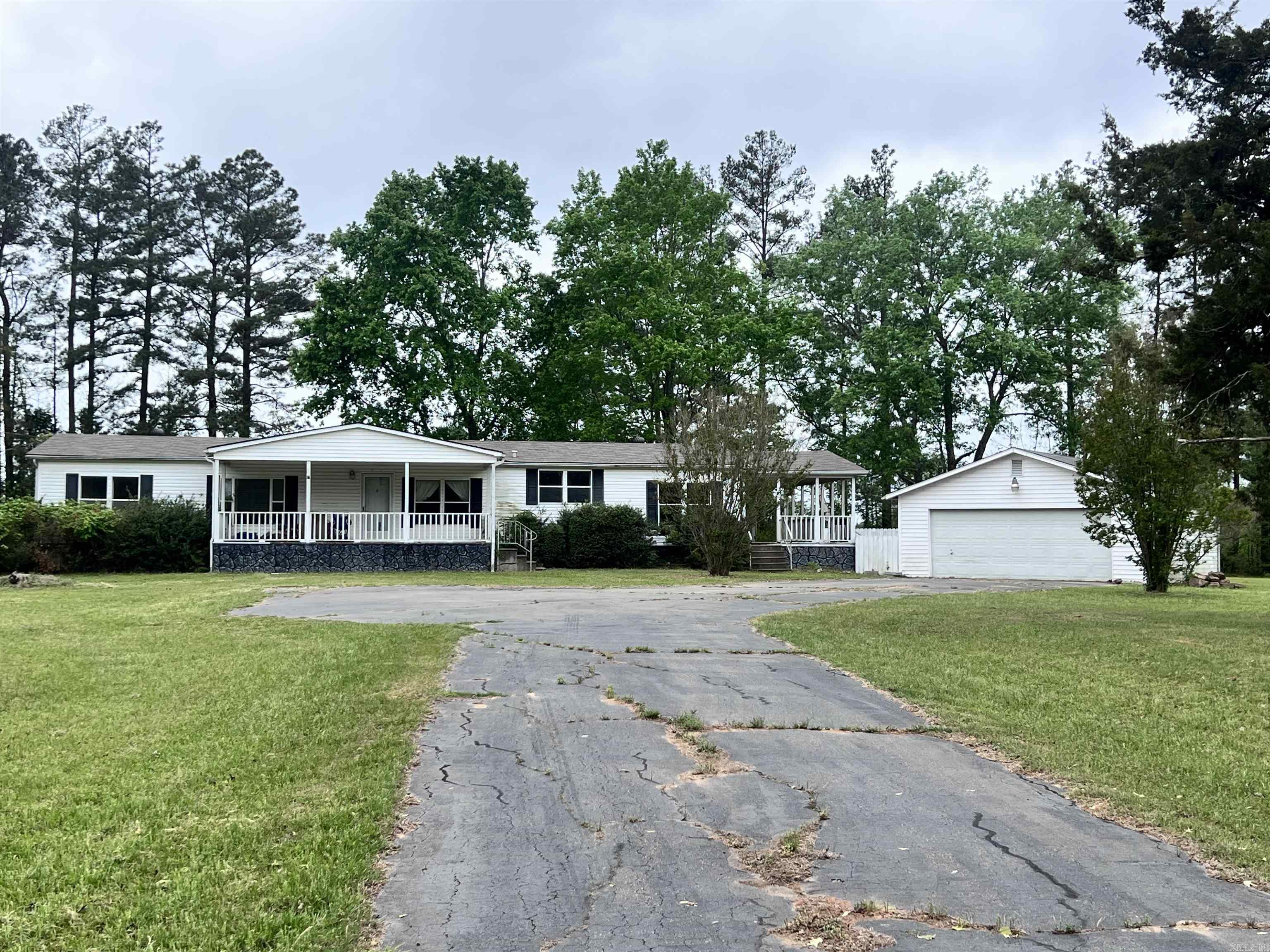 Metes & Bounds - Residential