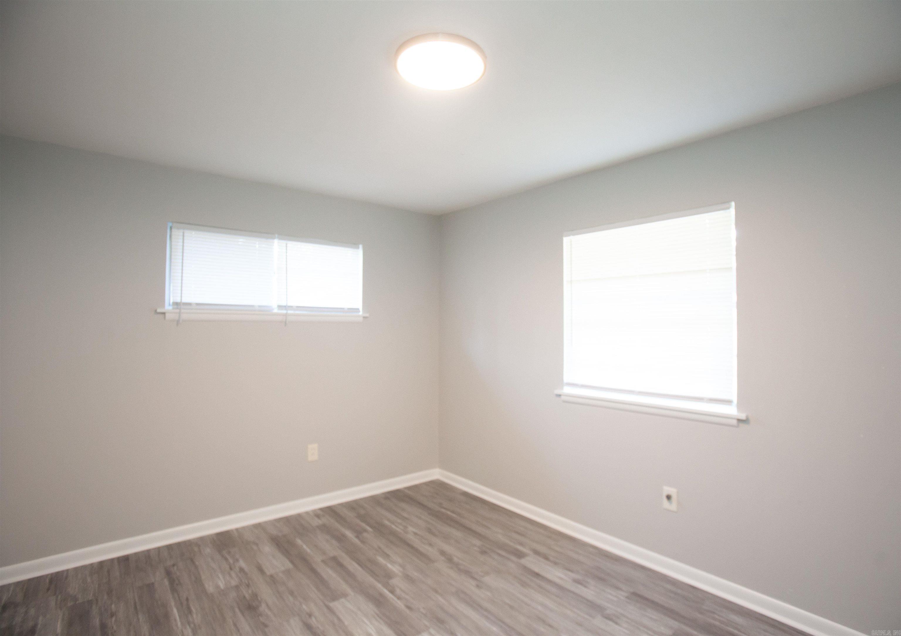 ELLIS ACRES - Residential