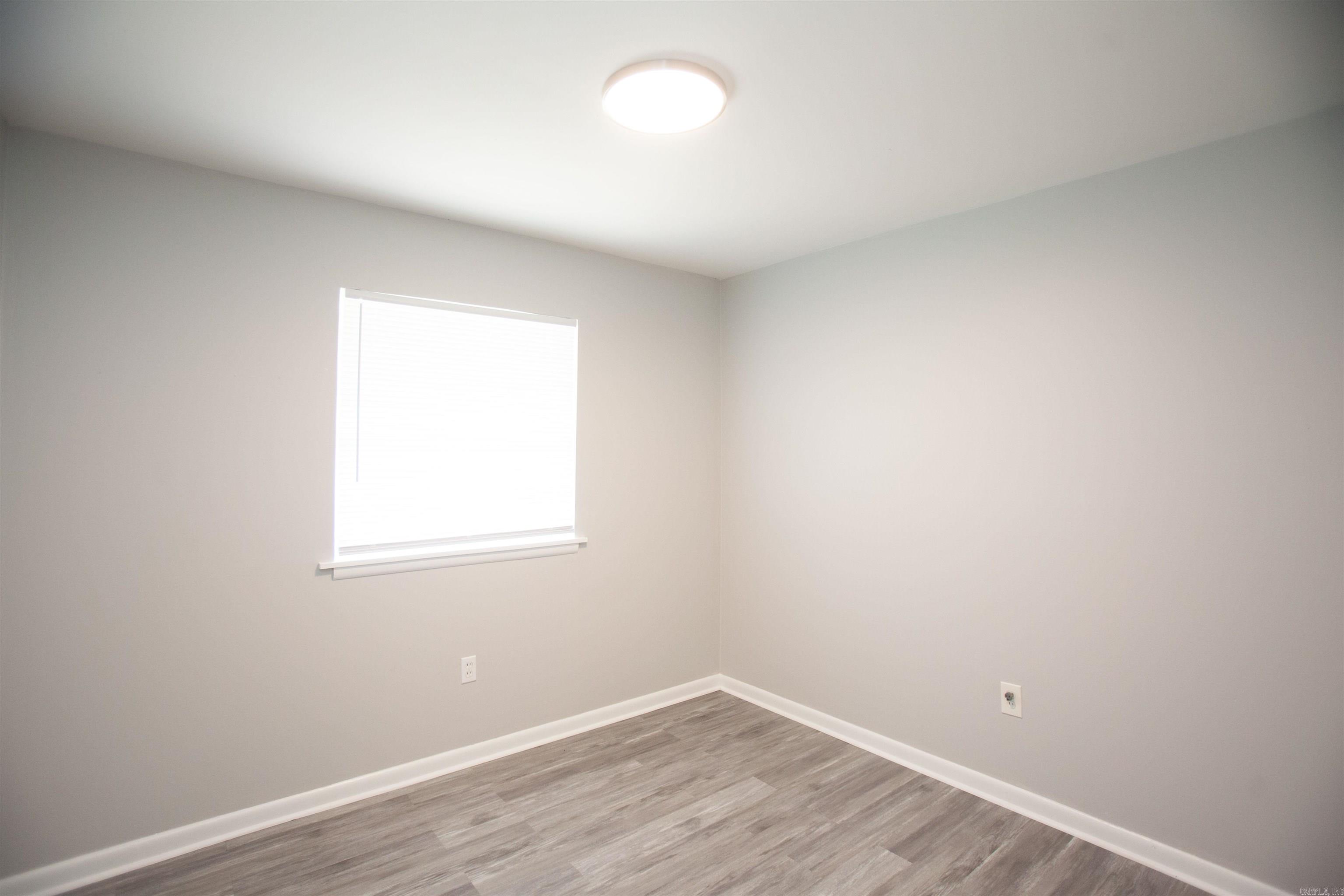 ELLIS ACRES - Residential