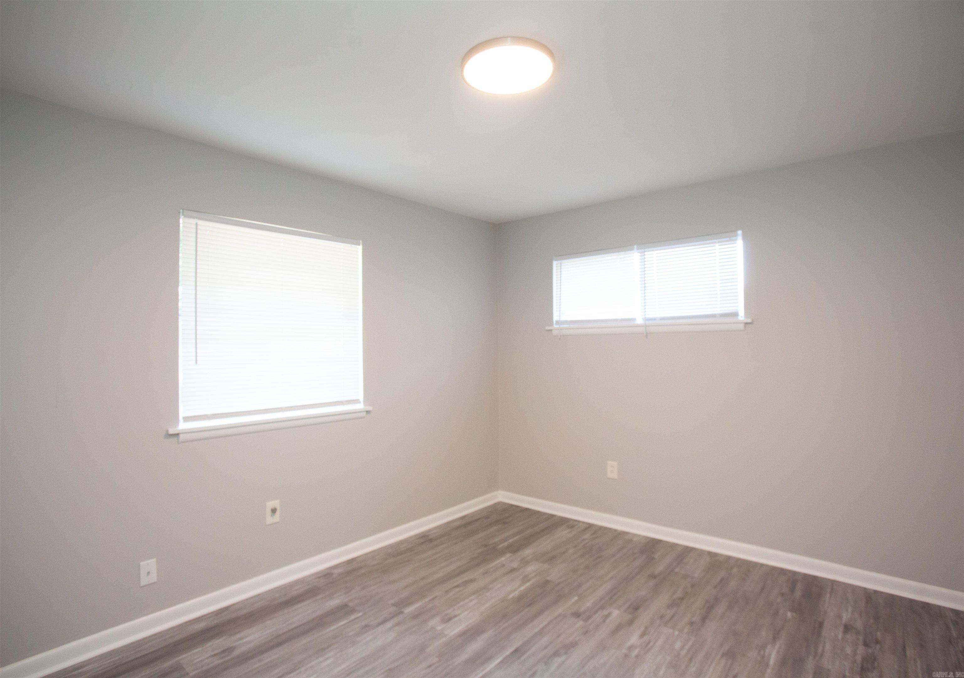 ELLIS ACRES - Residential