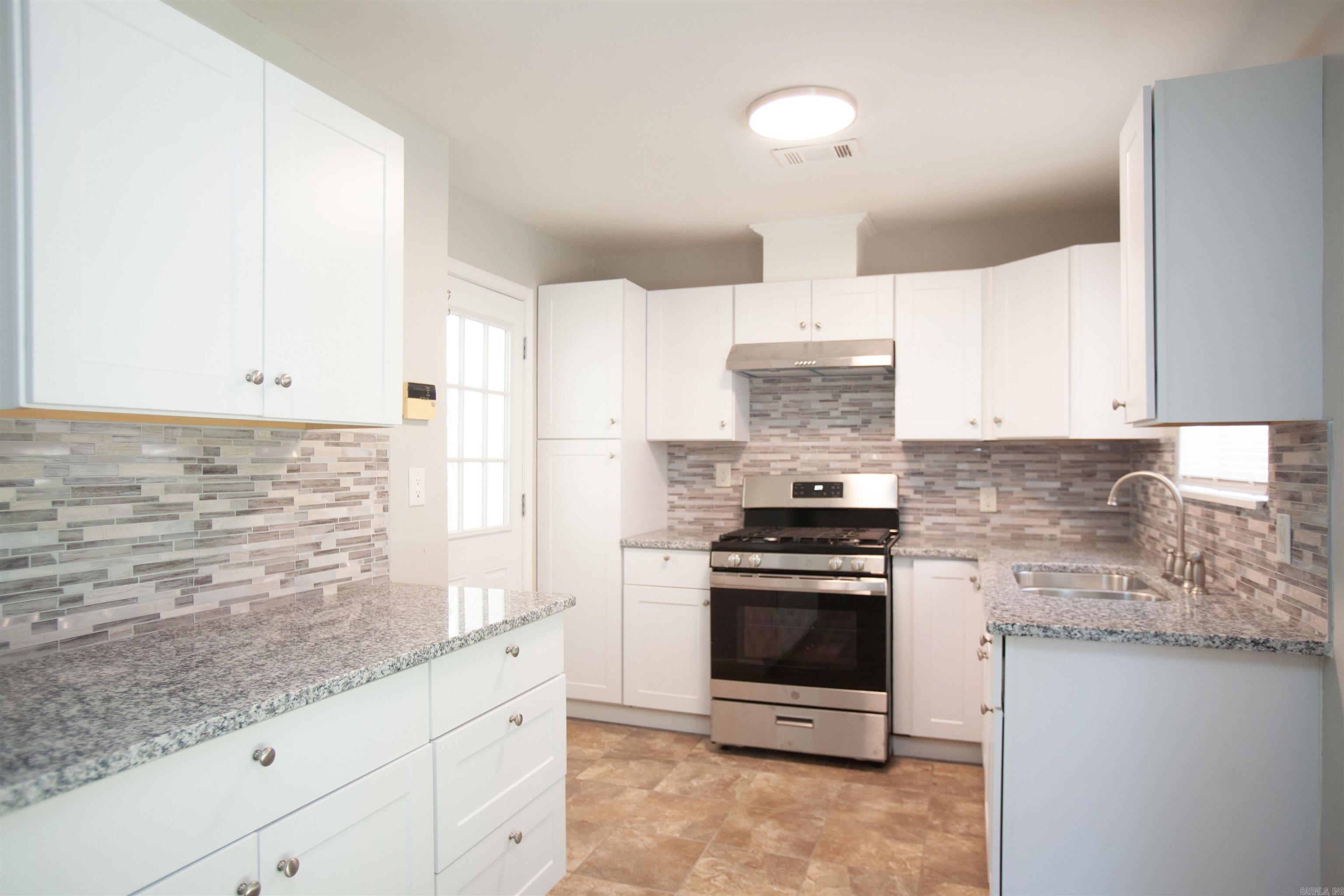 ELLIS ACRES - Residential