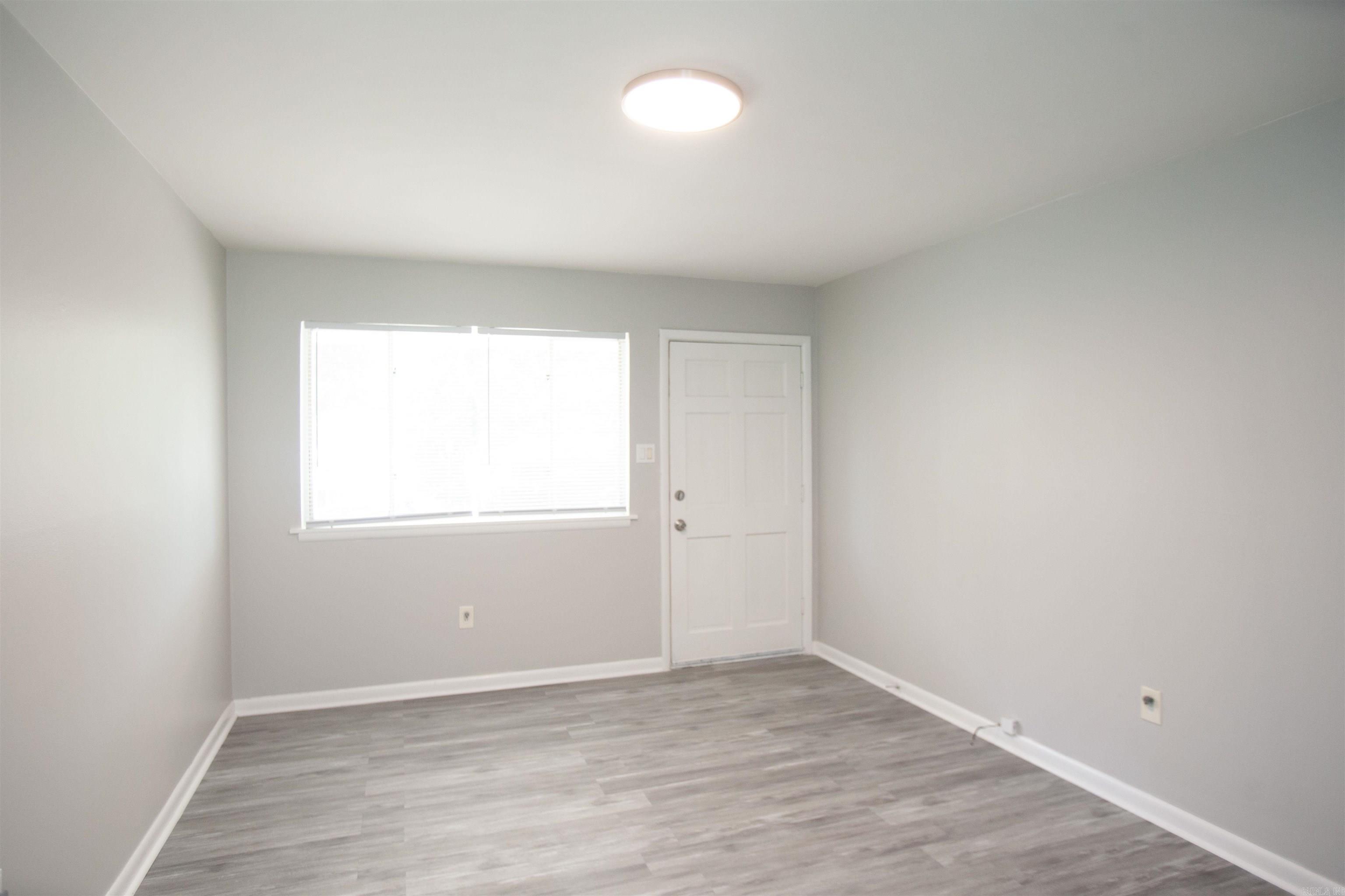 ELLIS ACRES - Residential