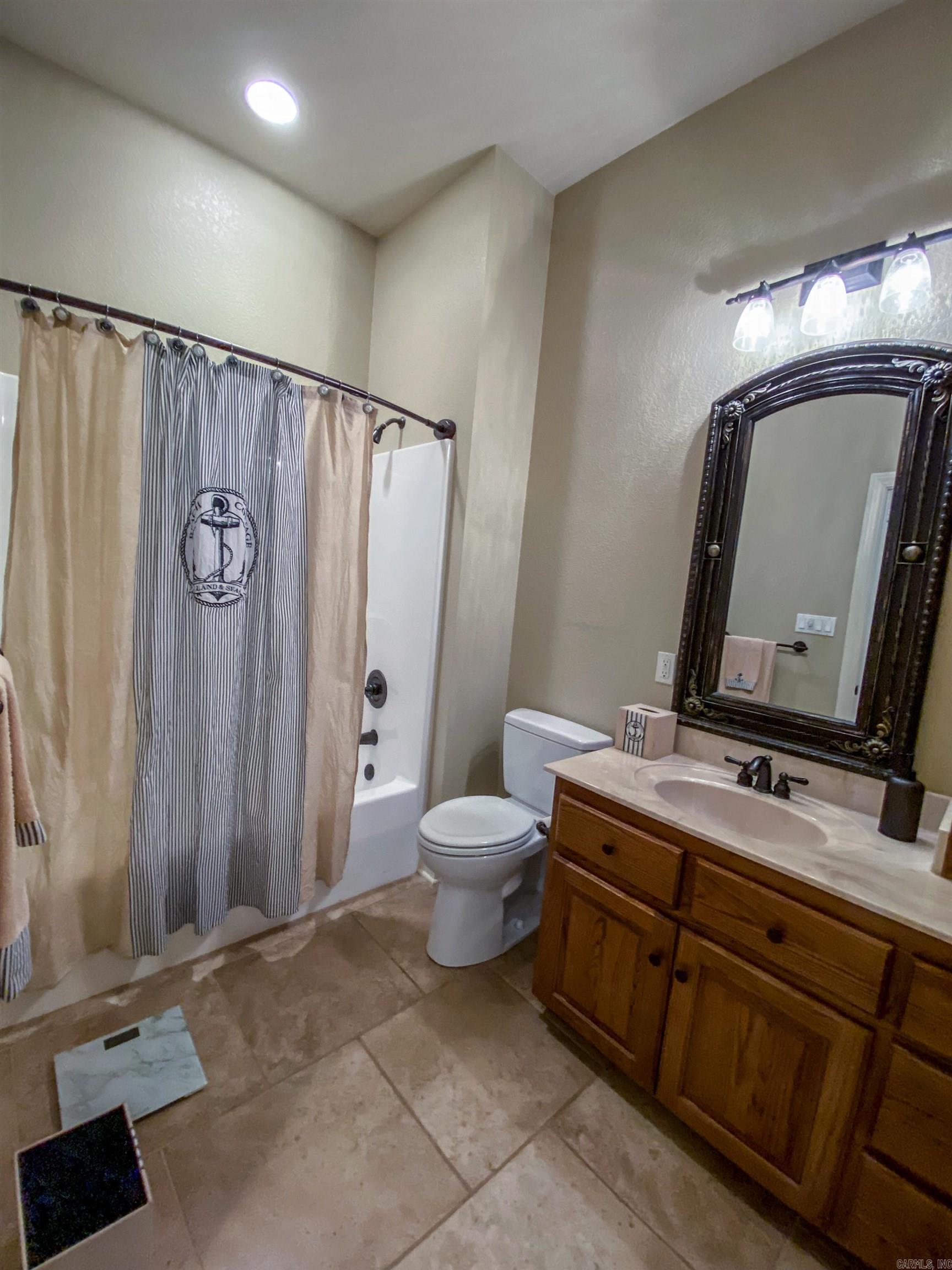 BAYVIEW ESTATES - Residential