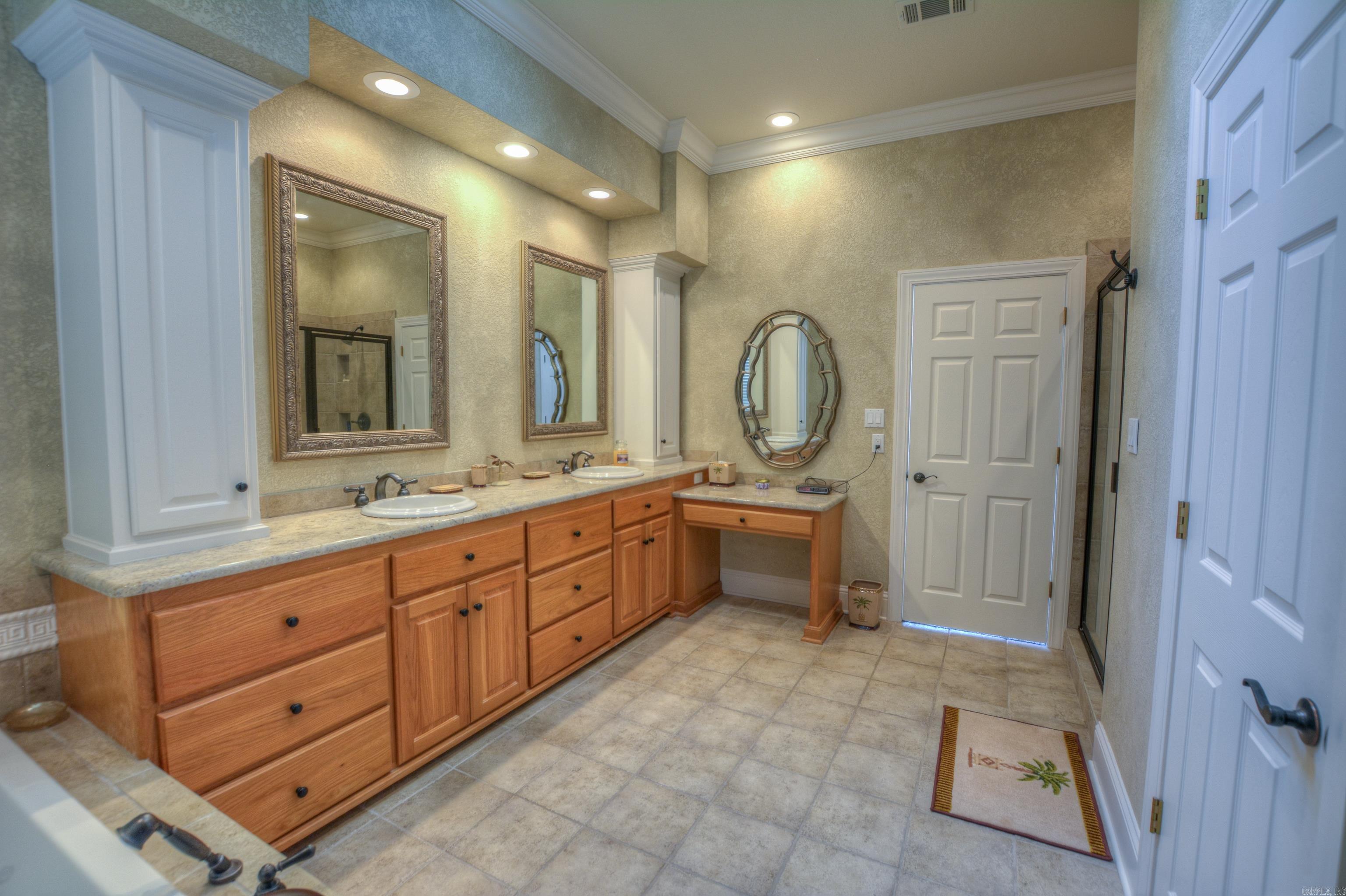 BAYVIEW ESTATES - Residential