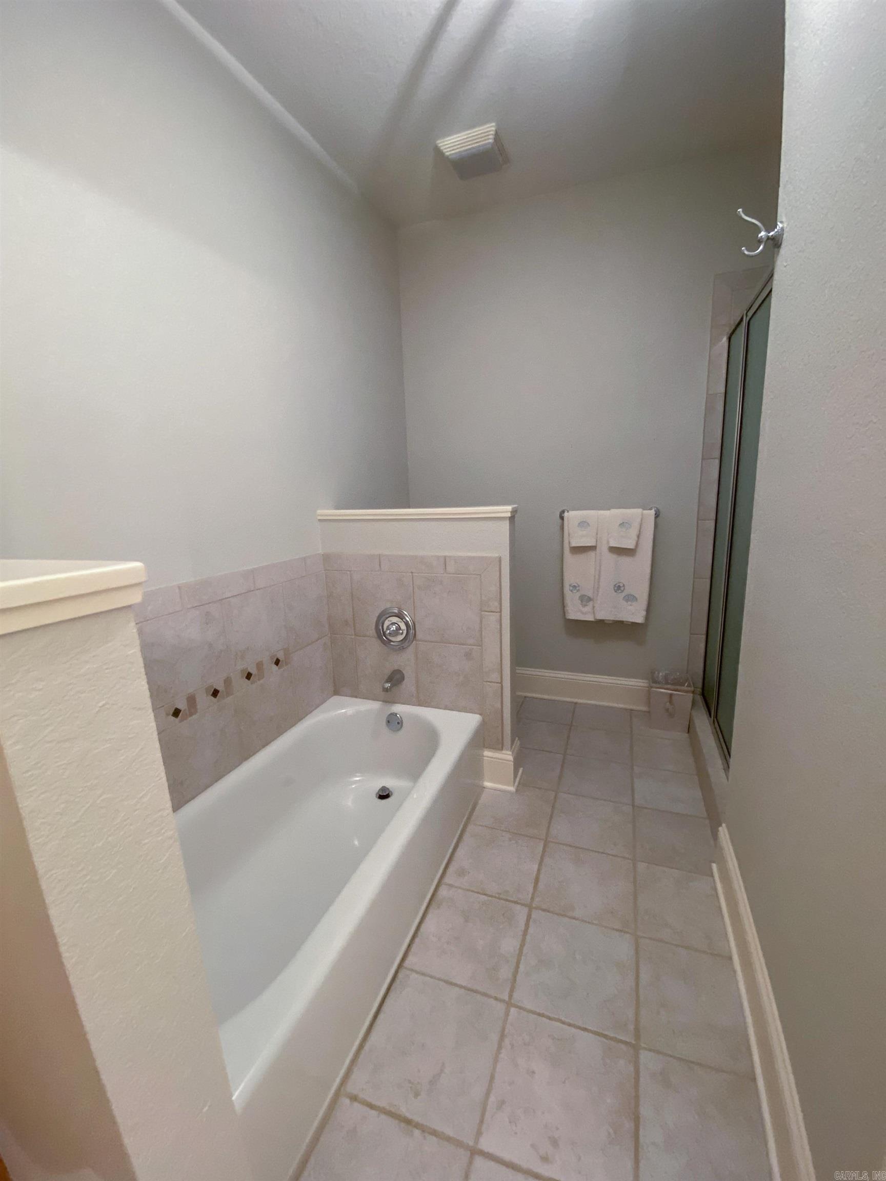 BAYVIEW ESTATES - Residential