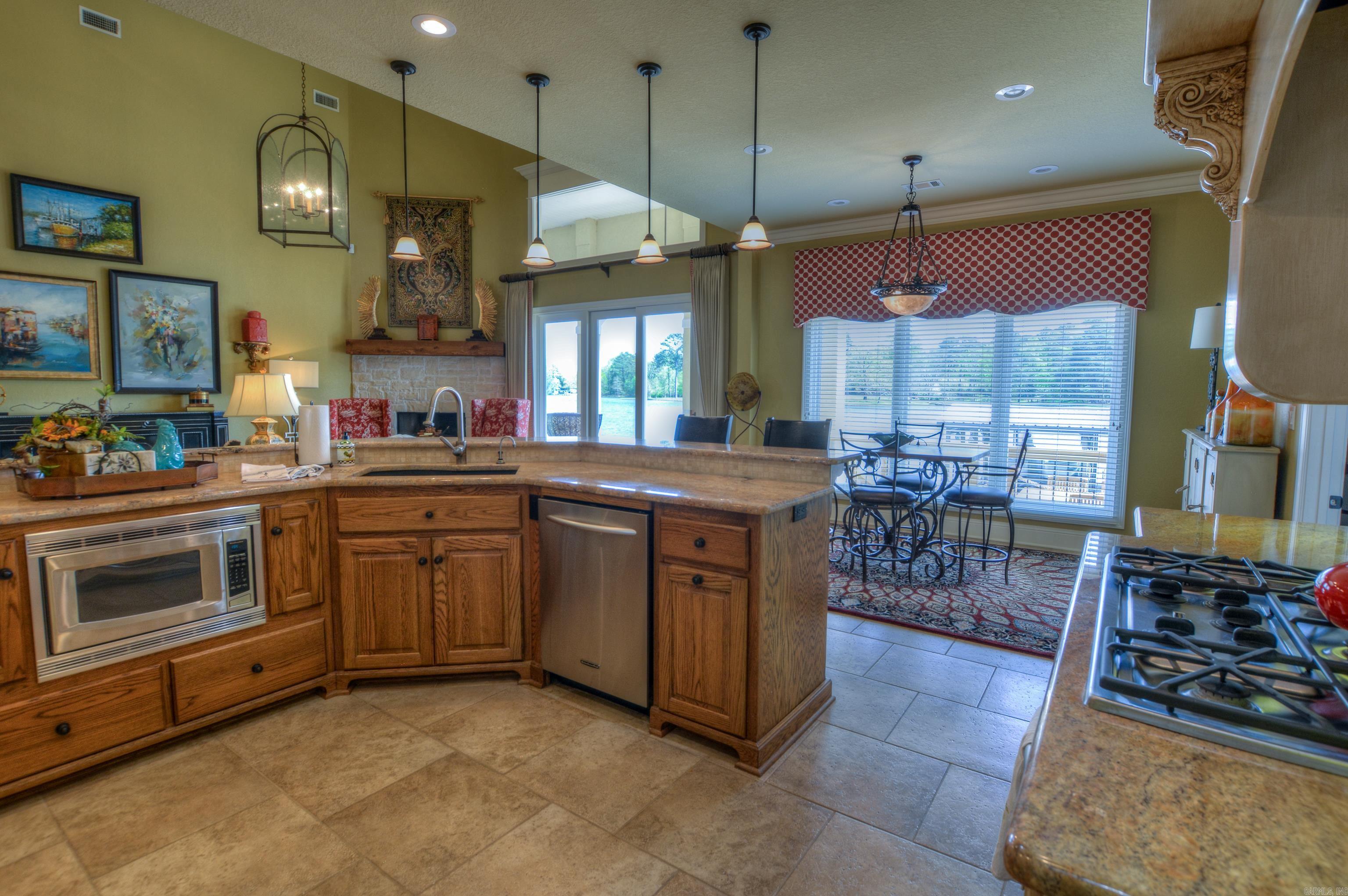 BAYVIEW ESTATES - Residential