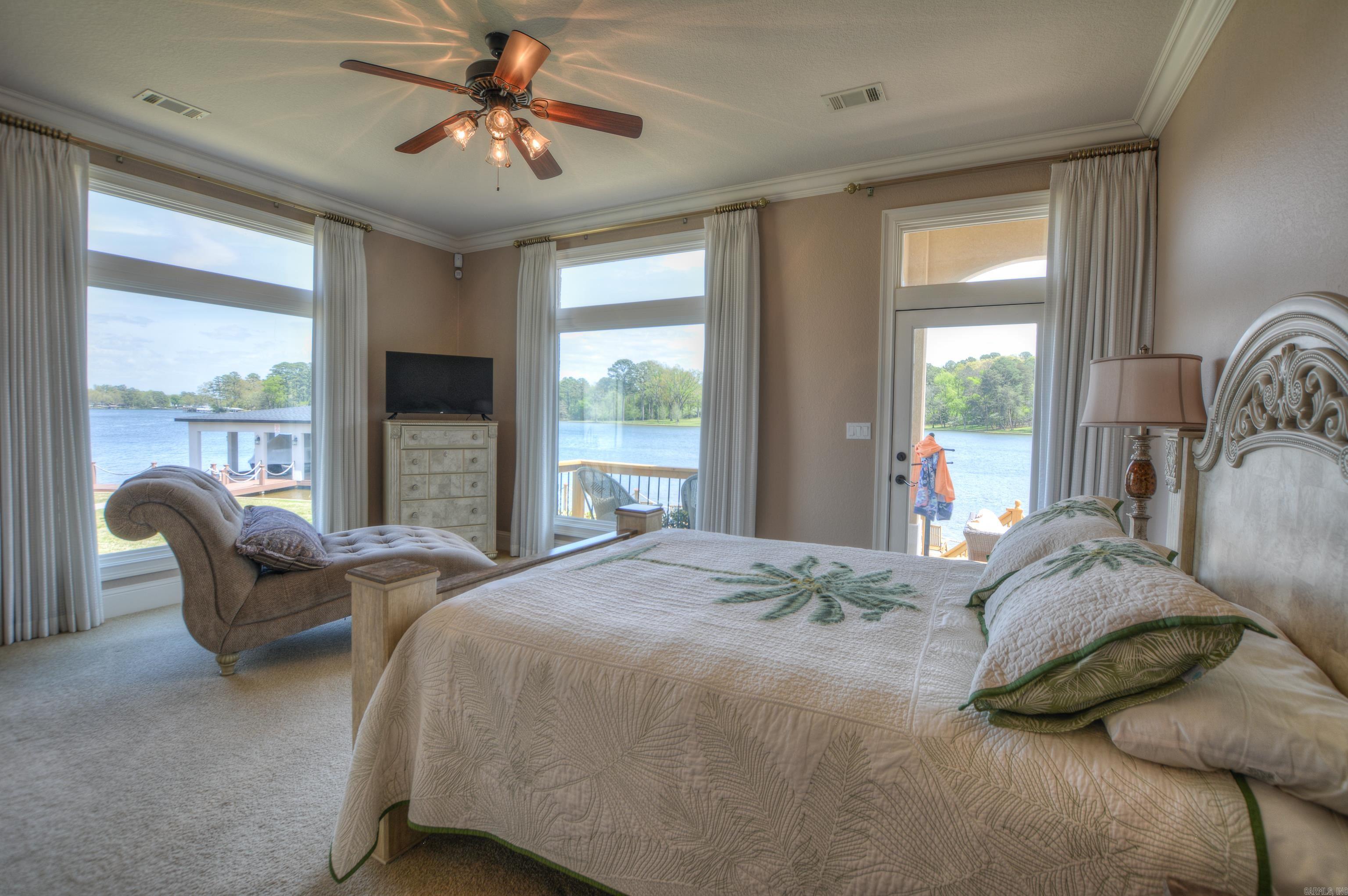 BAYVIEW ESTATES - Residential