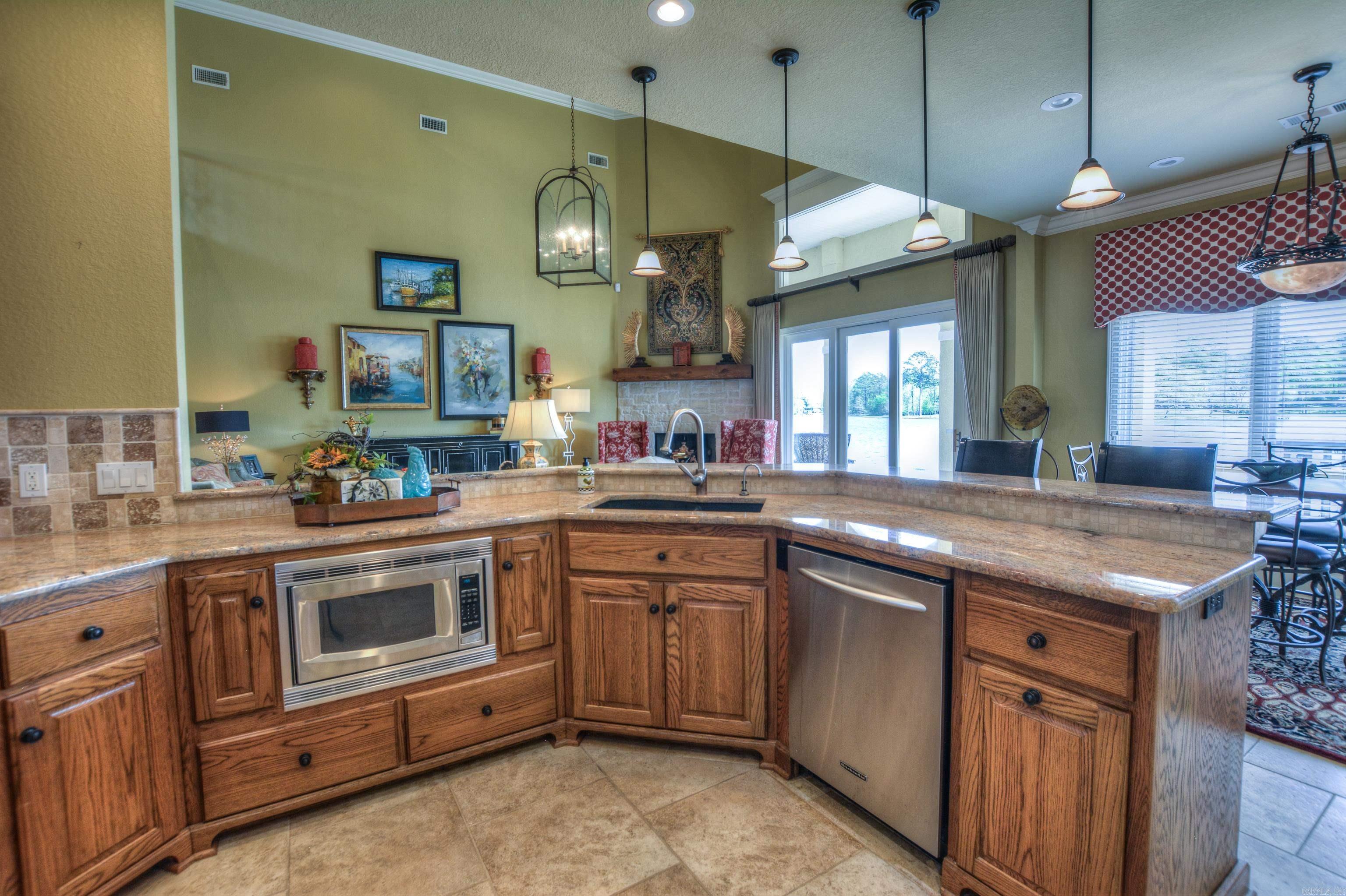 BAYVIEW ESTATES - Residential