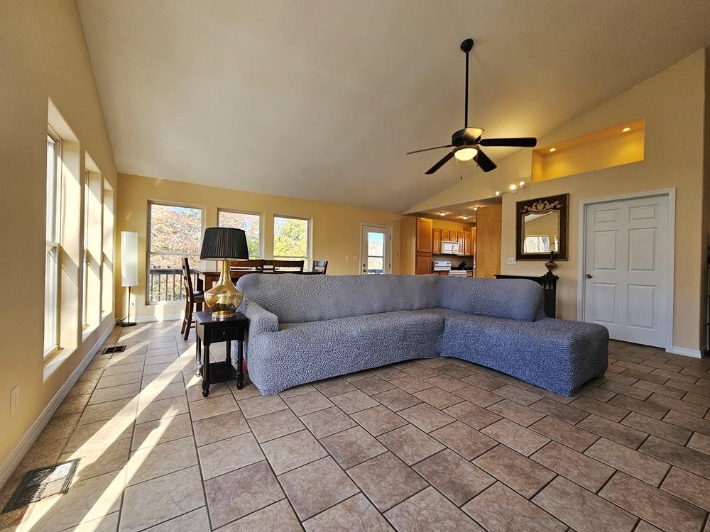 RIO VISTA - Residential