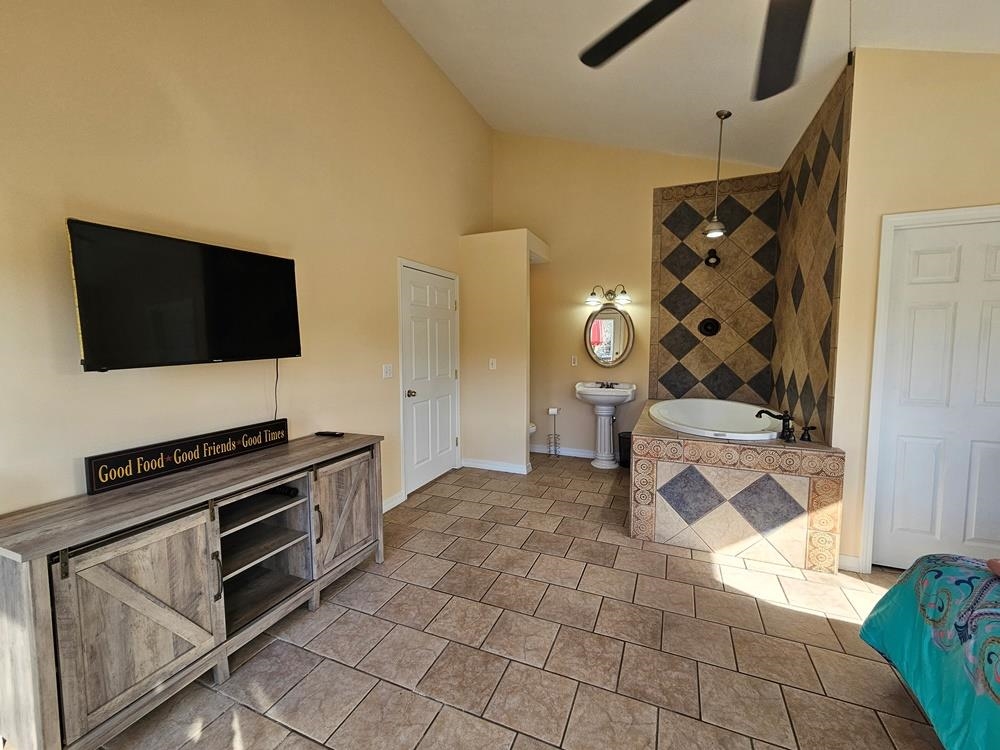 RIO VISTA - Residential