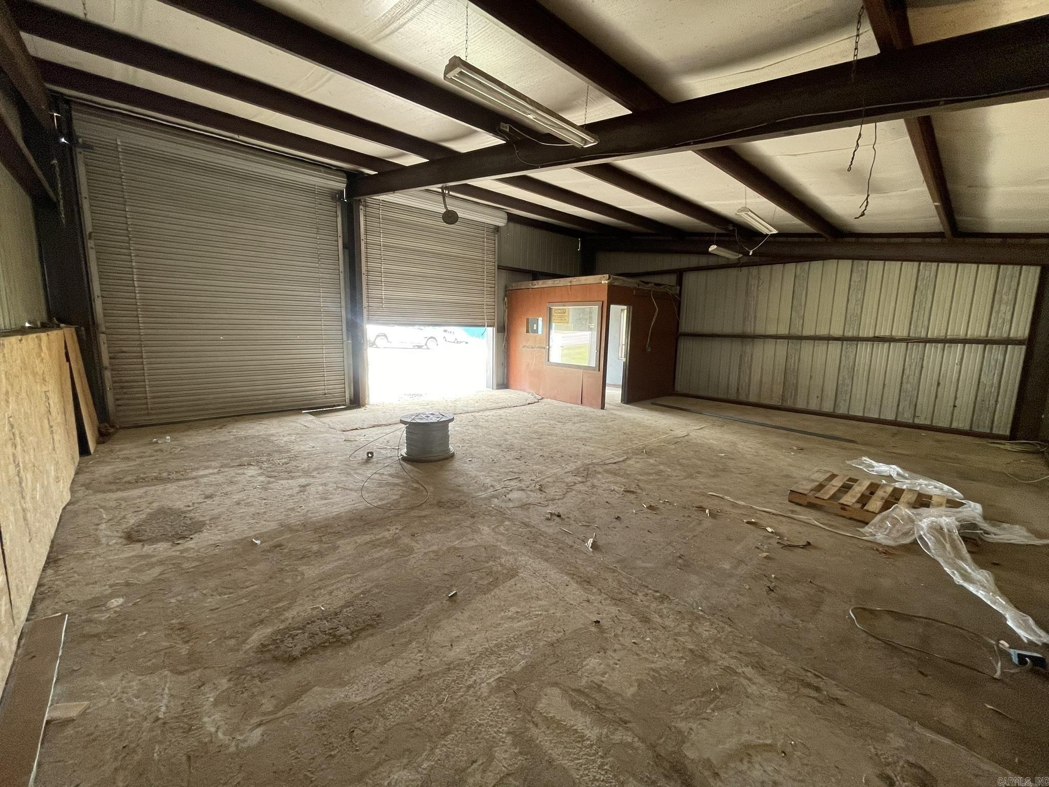 Metes & Bounds - Commercial Sale