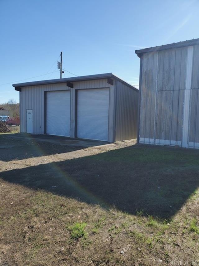 Metes & Bounds - Commercial Sale