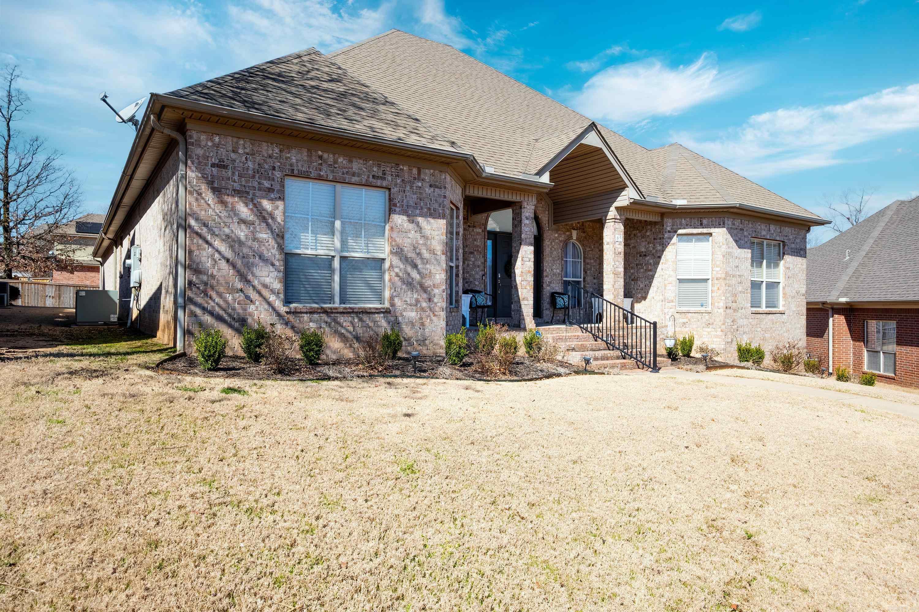 THE VILLAGES OF WELLINGTON - Residential