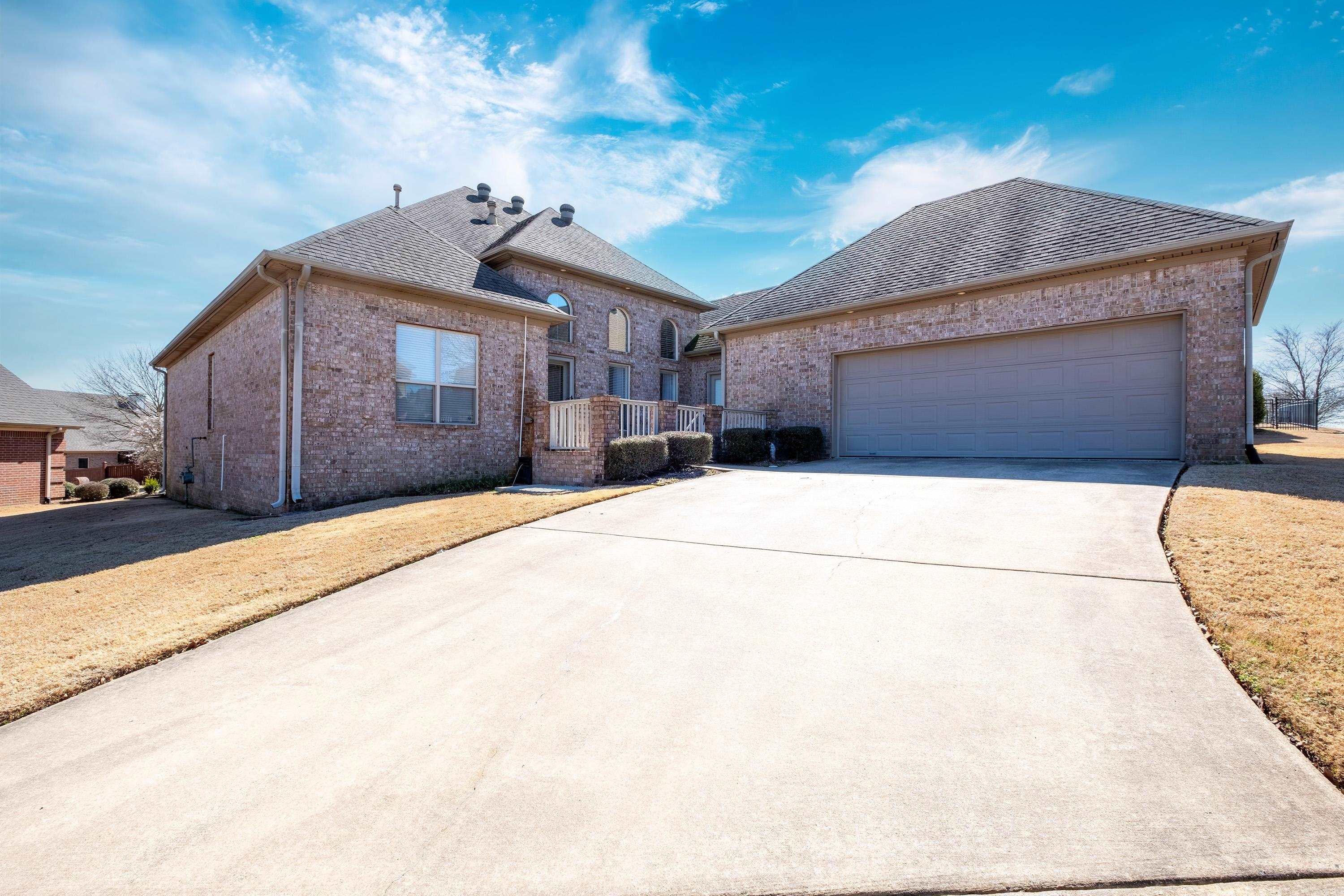 THE VILLAGES OF WELLINGTON - Residential