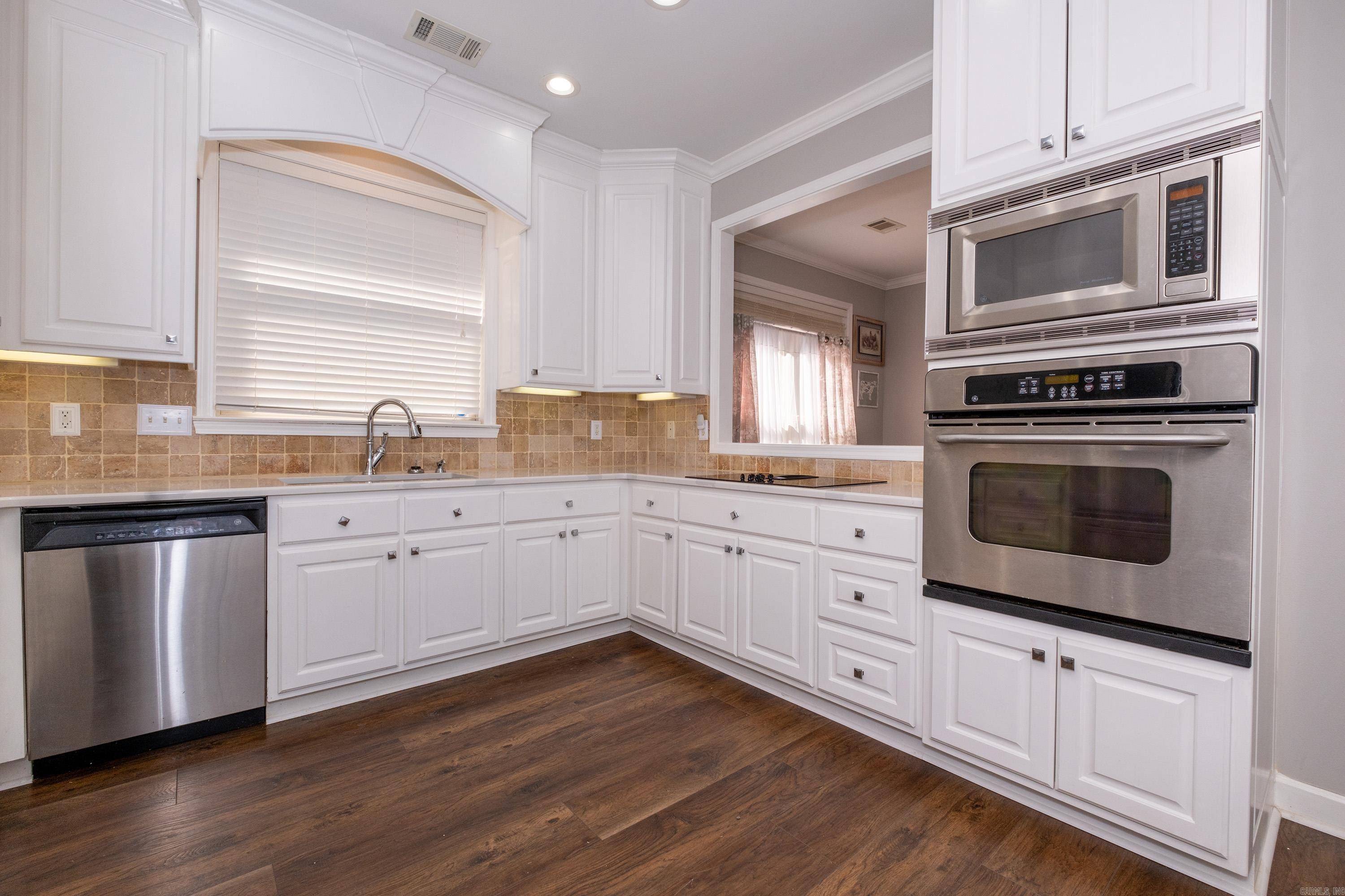 THE VILLAGES OF WELLINGTON - Residential