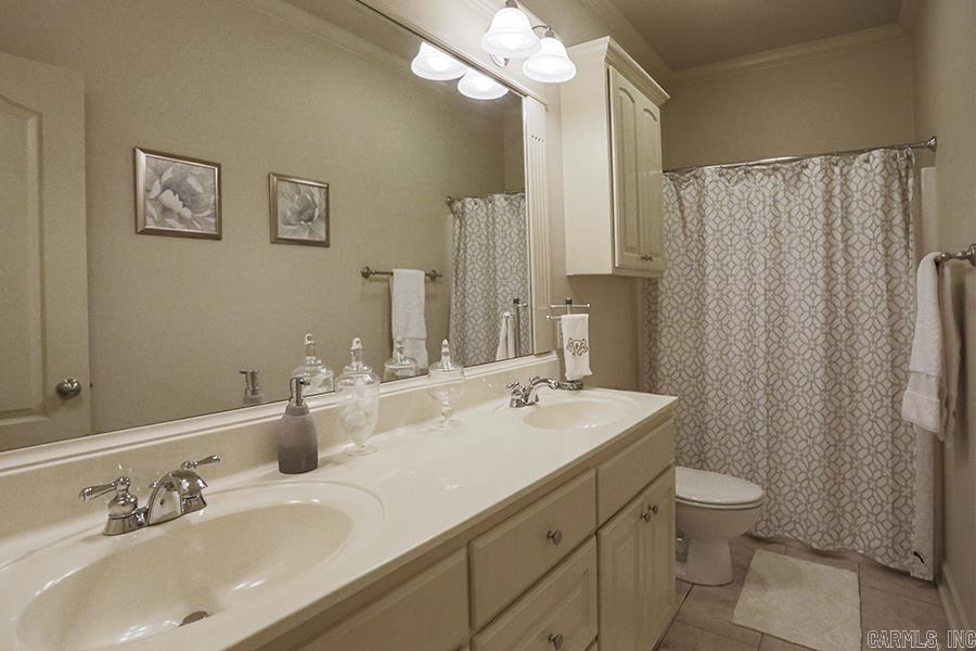 CHENAL VALLEY CHALLAIN PLACE - Residential