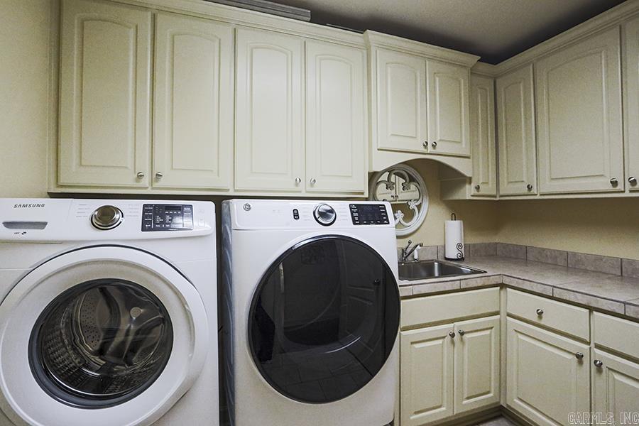 CHENAL VALLEY CHALLAIN PLACE - Residential