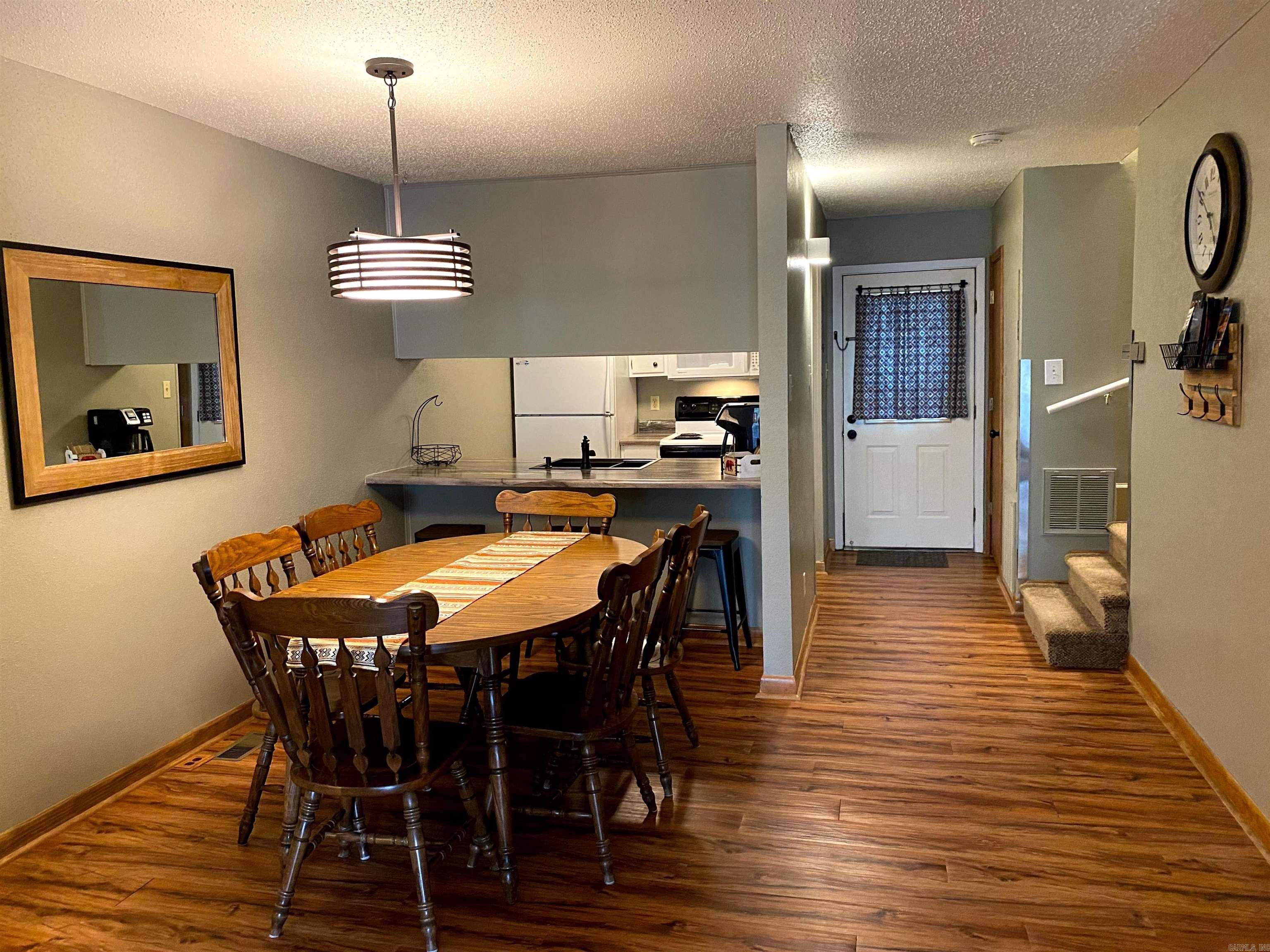 Chelsea Glade Condo - Residential Lease