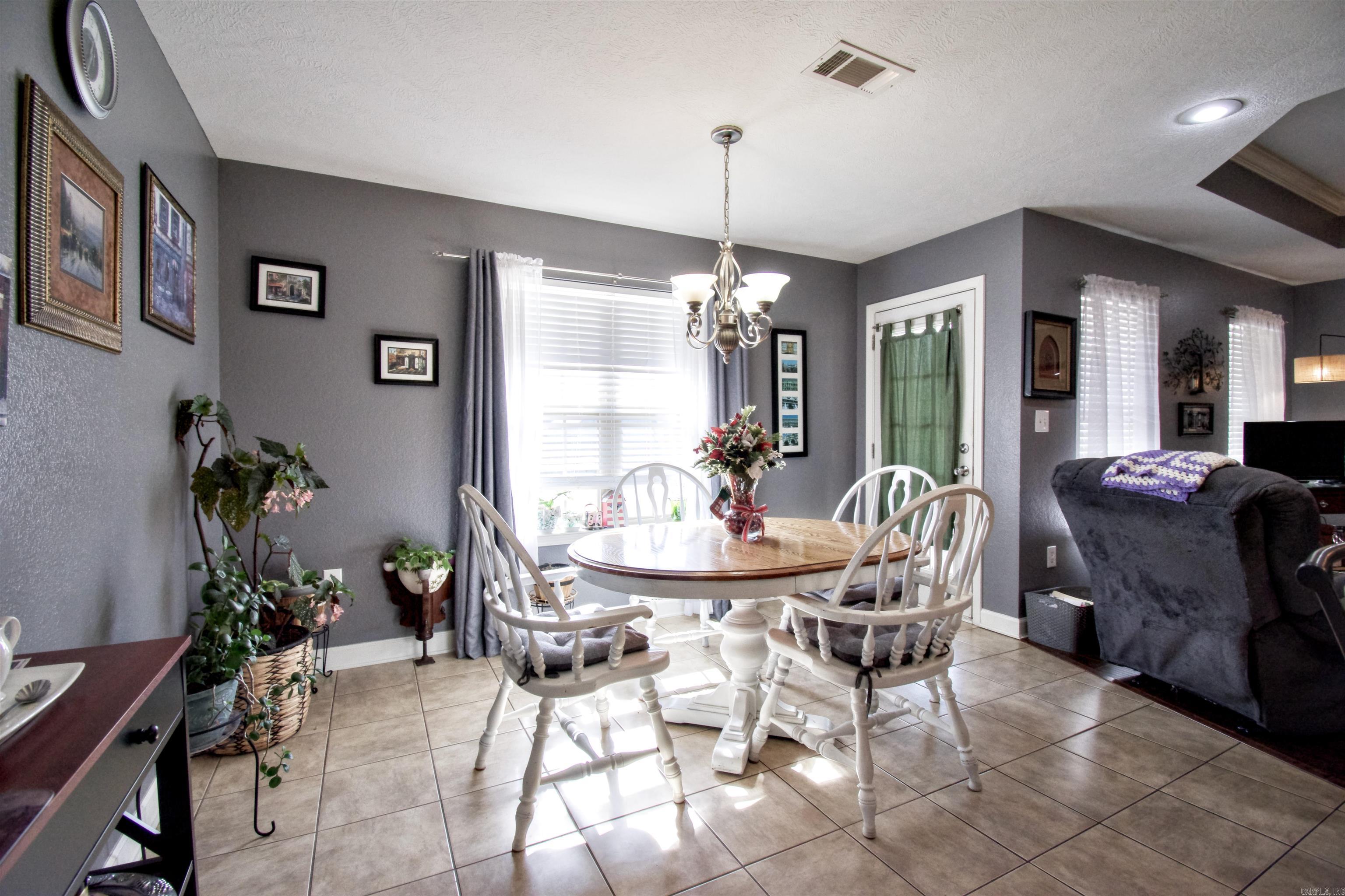 JEWELS ESTATES - Residential