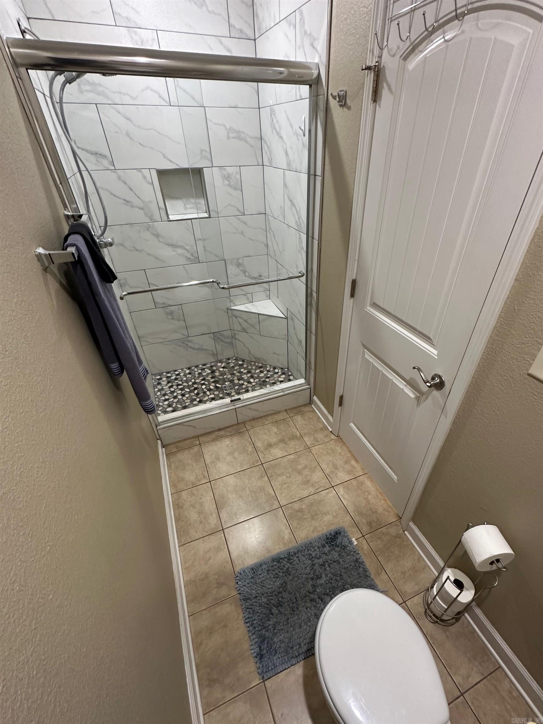 JEWELS ESTATES - Residential