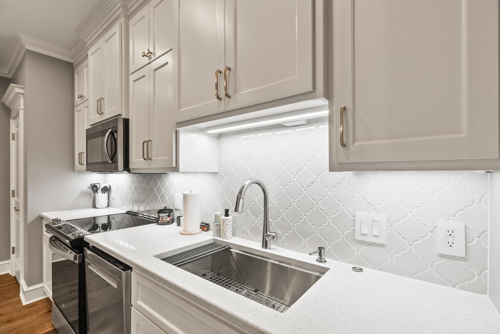 CENTENNIAL PLACE - Residential