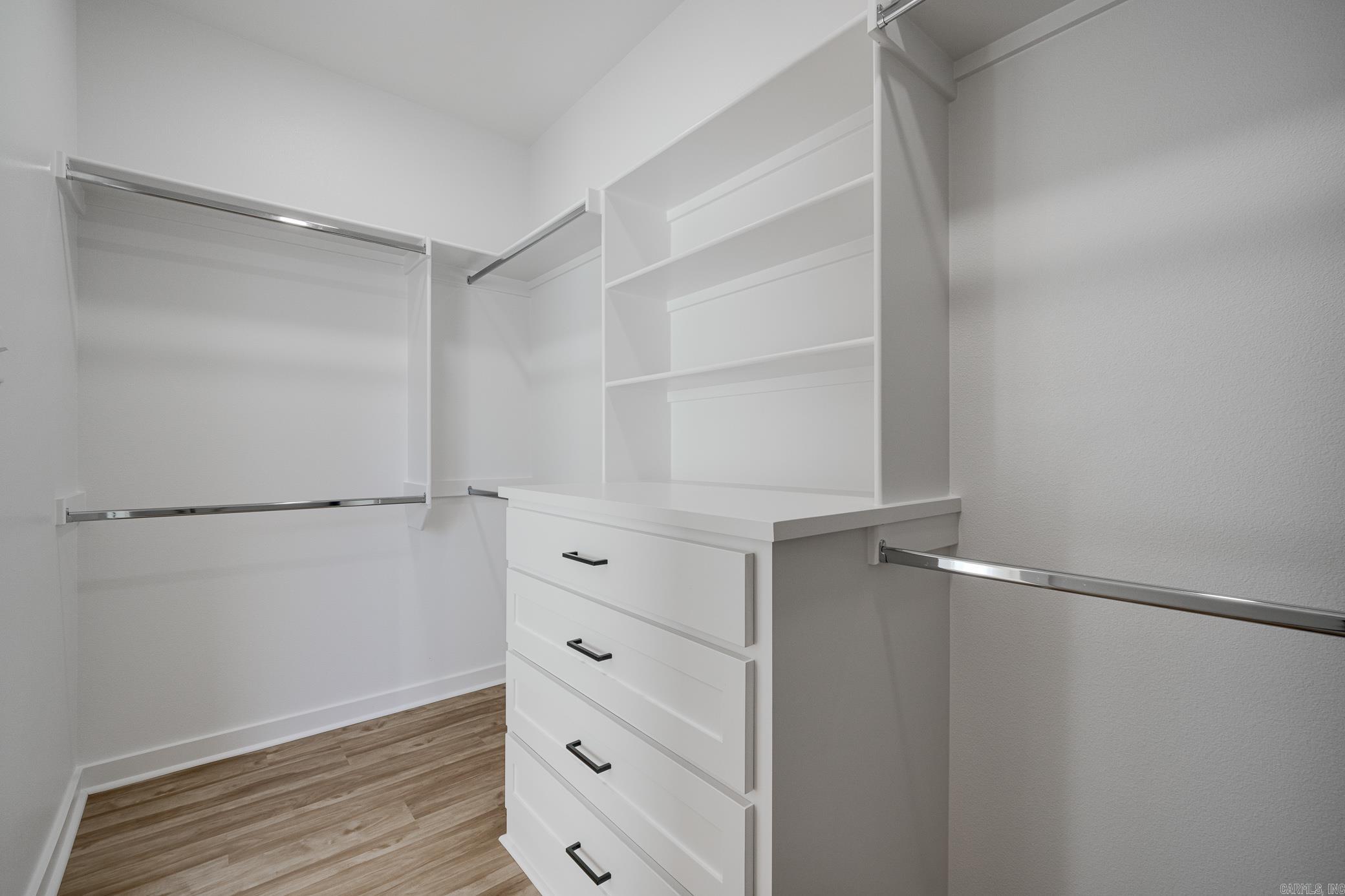 IVY PLACE - Residential