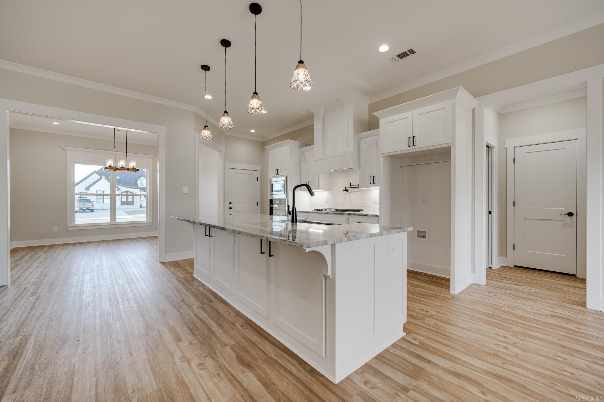 IVY PLACE - Residential