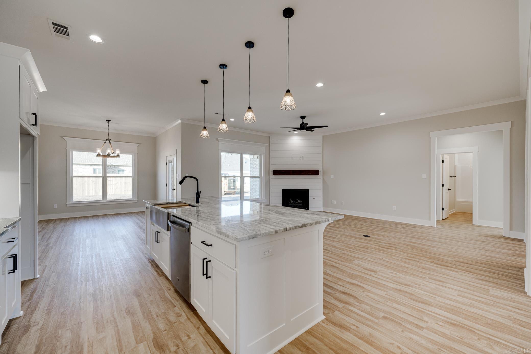 IVY PLACE - Residential