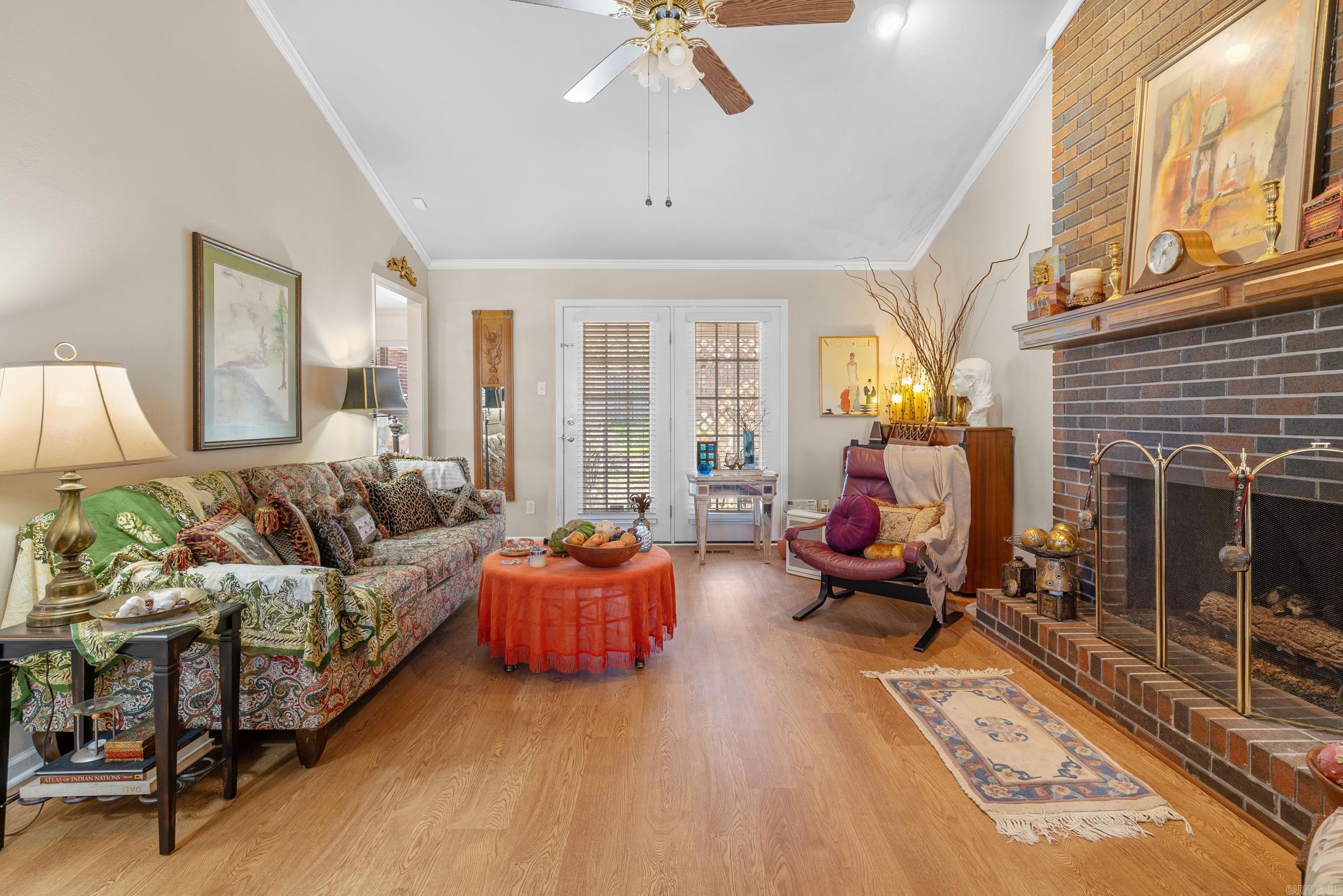 TOWNSQUARE - Residential