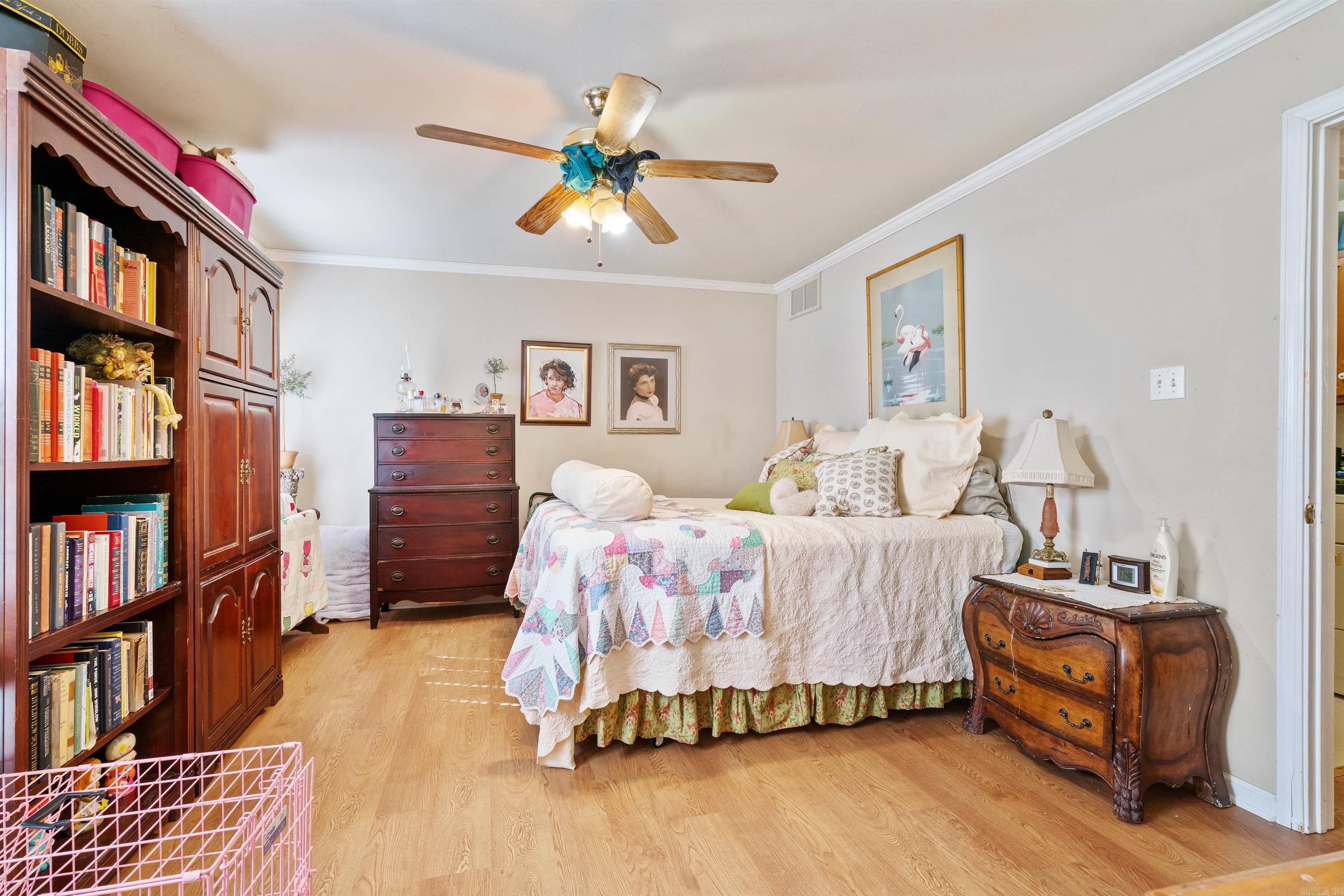 TOWNSQUARE - Residential