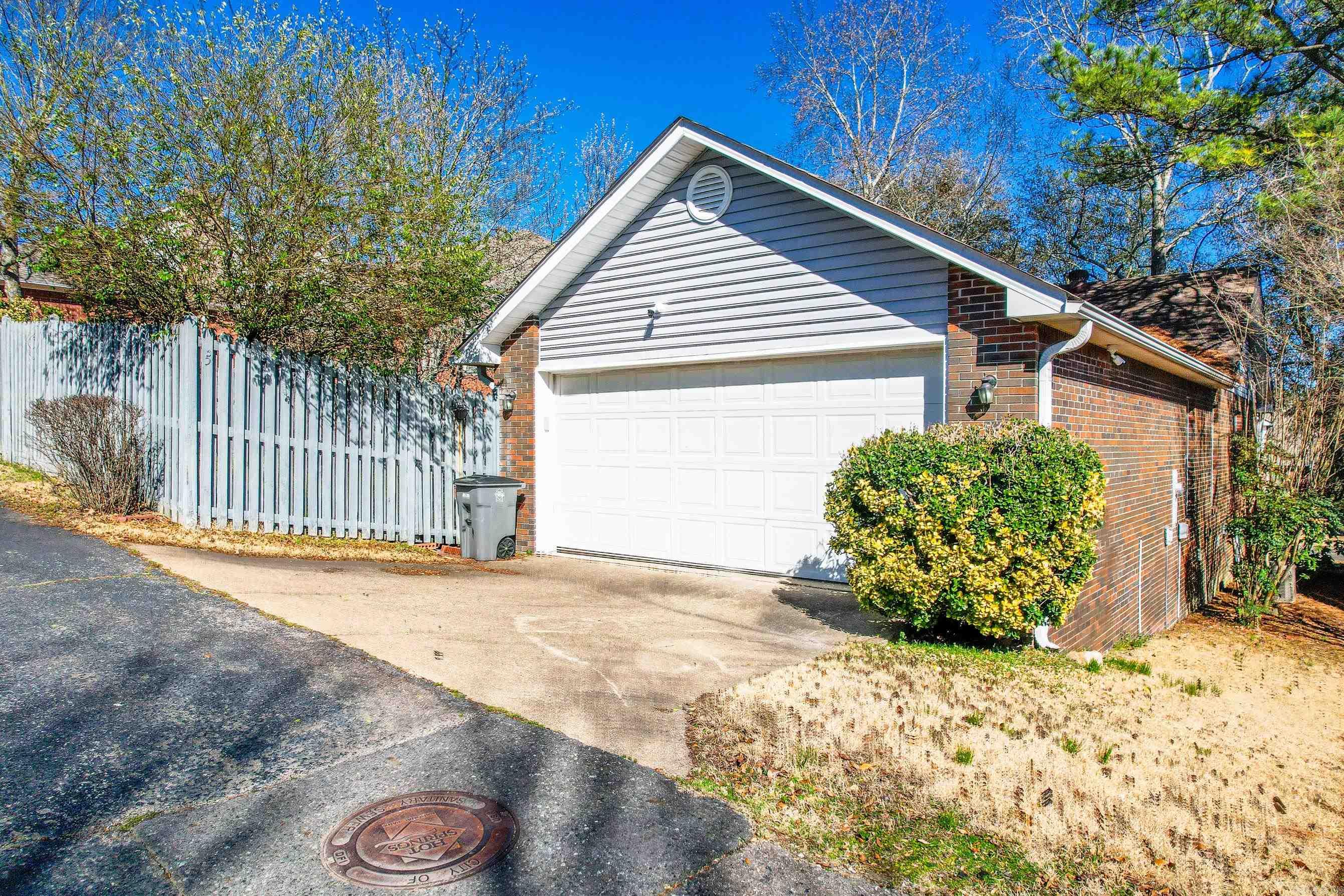 TOWNSQUARE - Residential