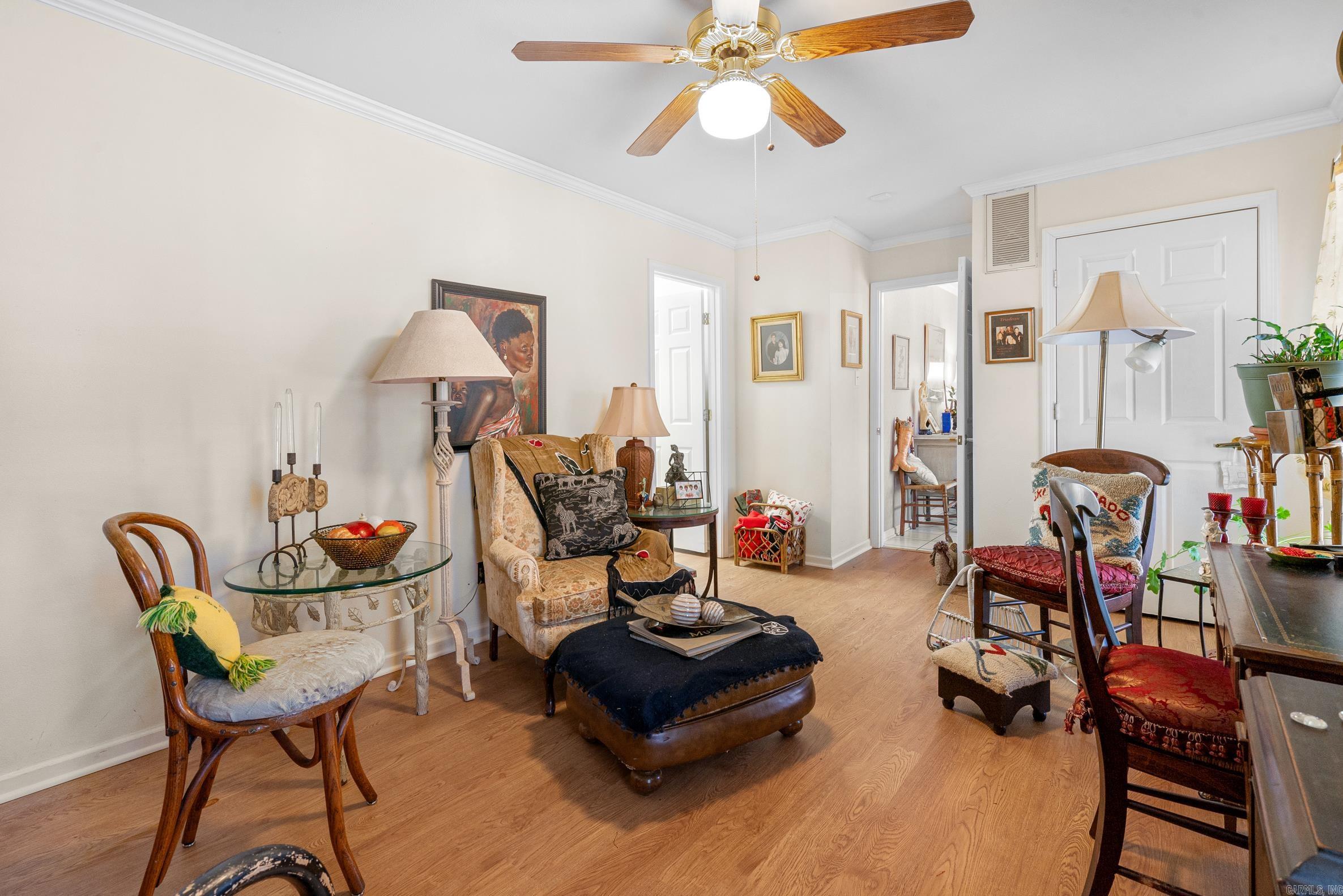 TOWNSQUARE - Residential