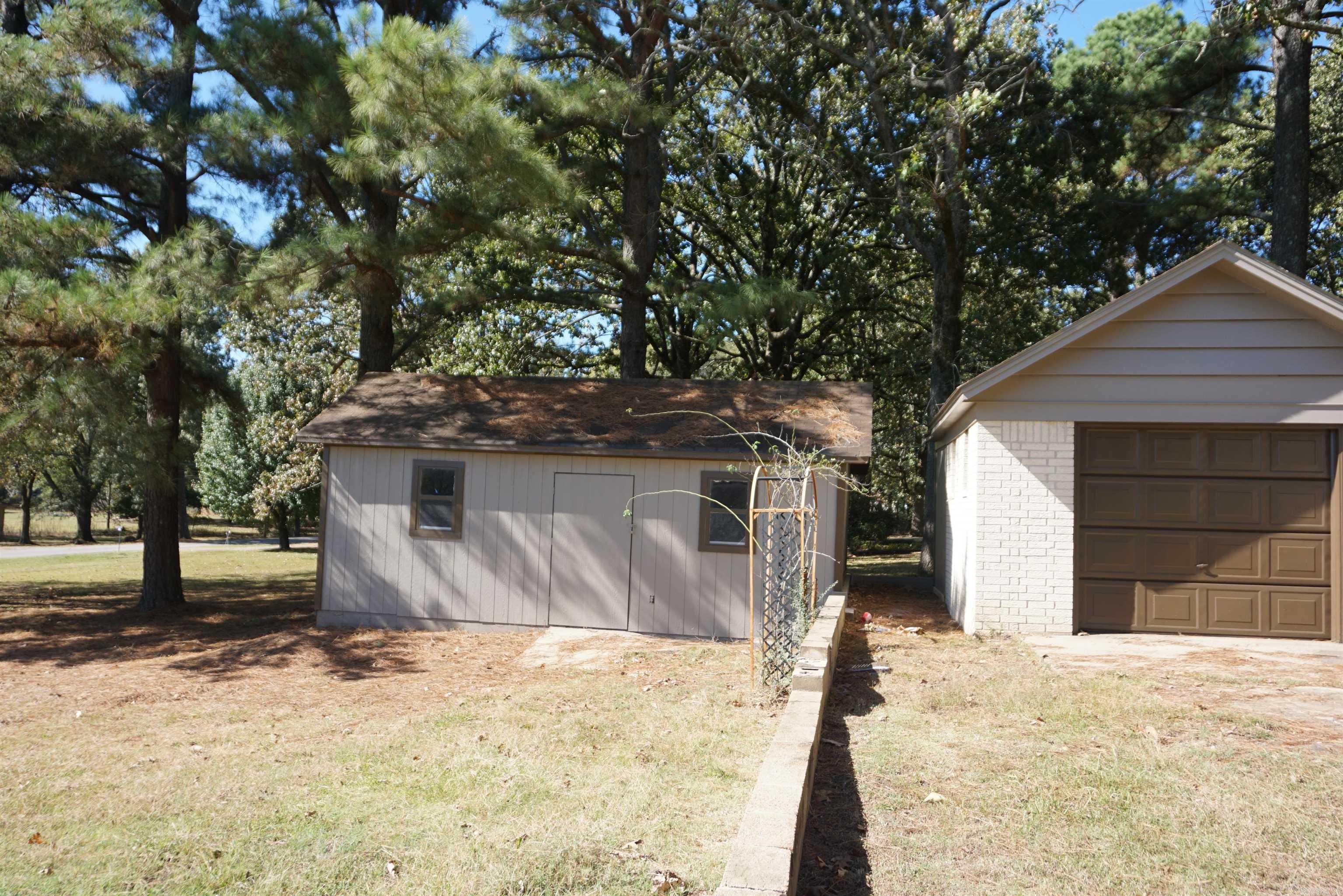 BALD KNOB OUTLOTS - Residential