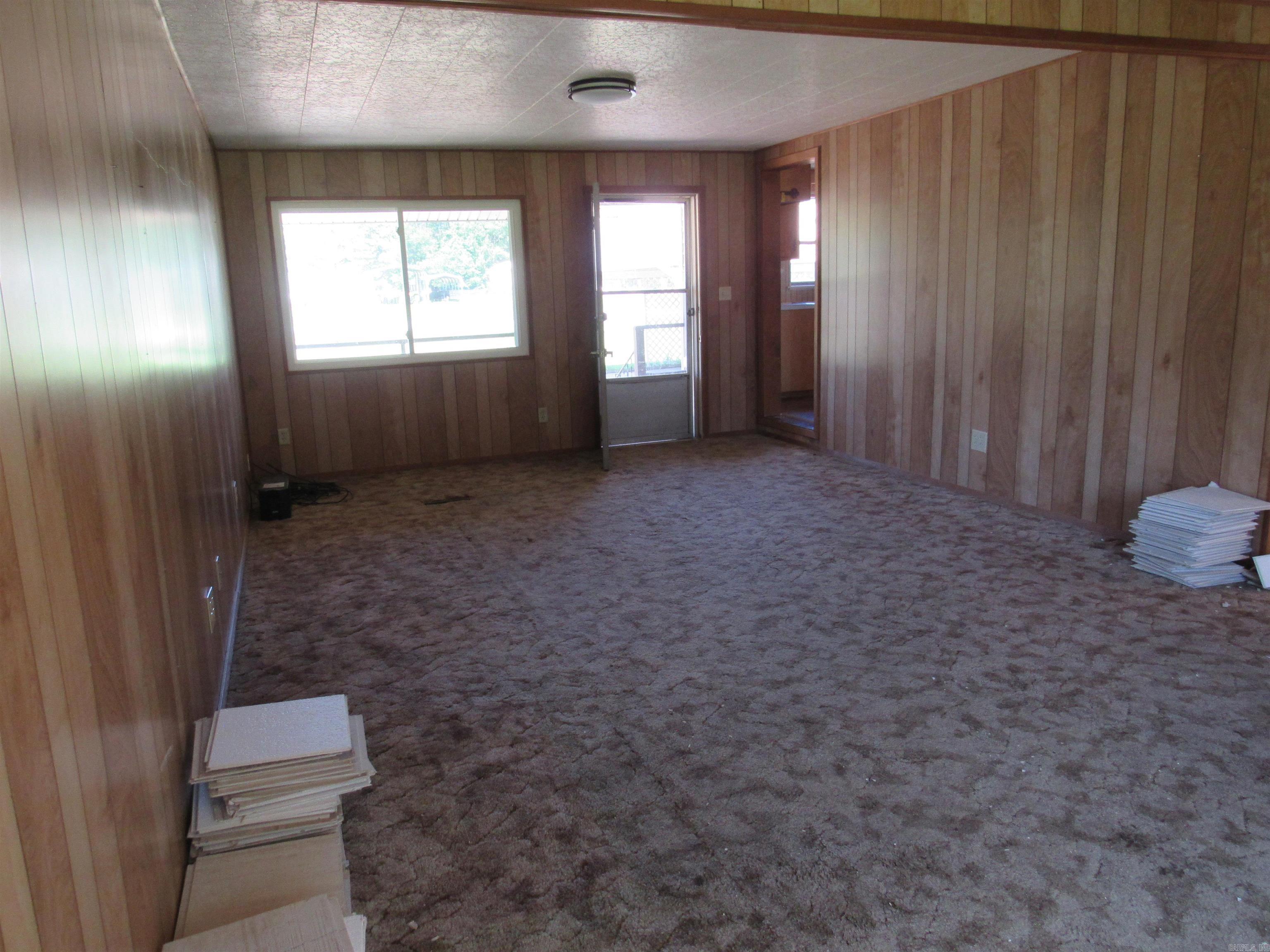 OVERCUP LAKE RESORT - Residential