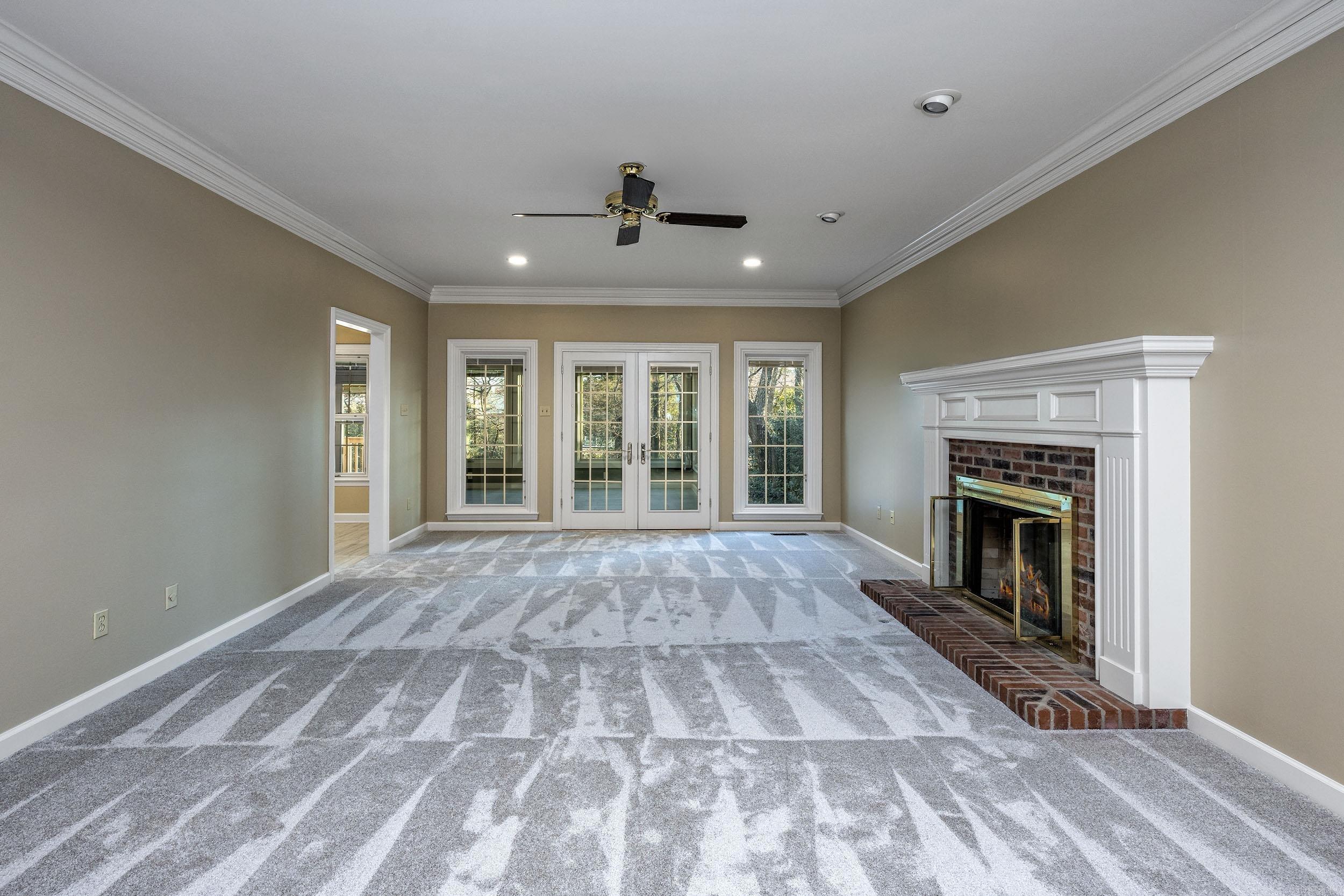 PLEASANT VALLEY MANOR - Residential