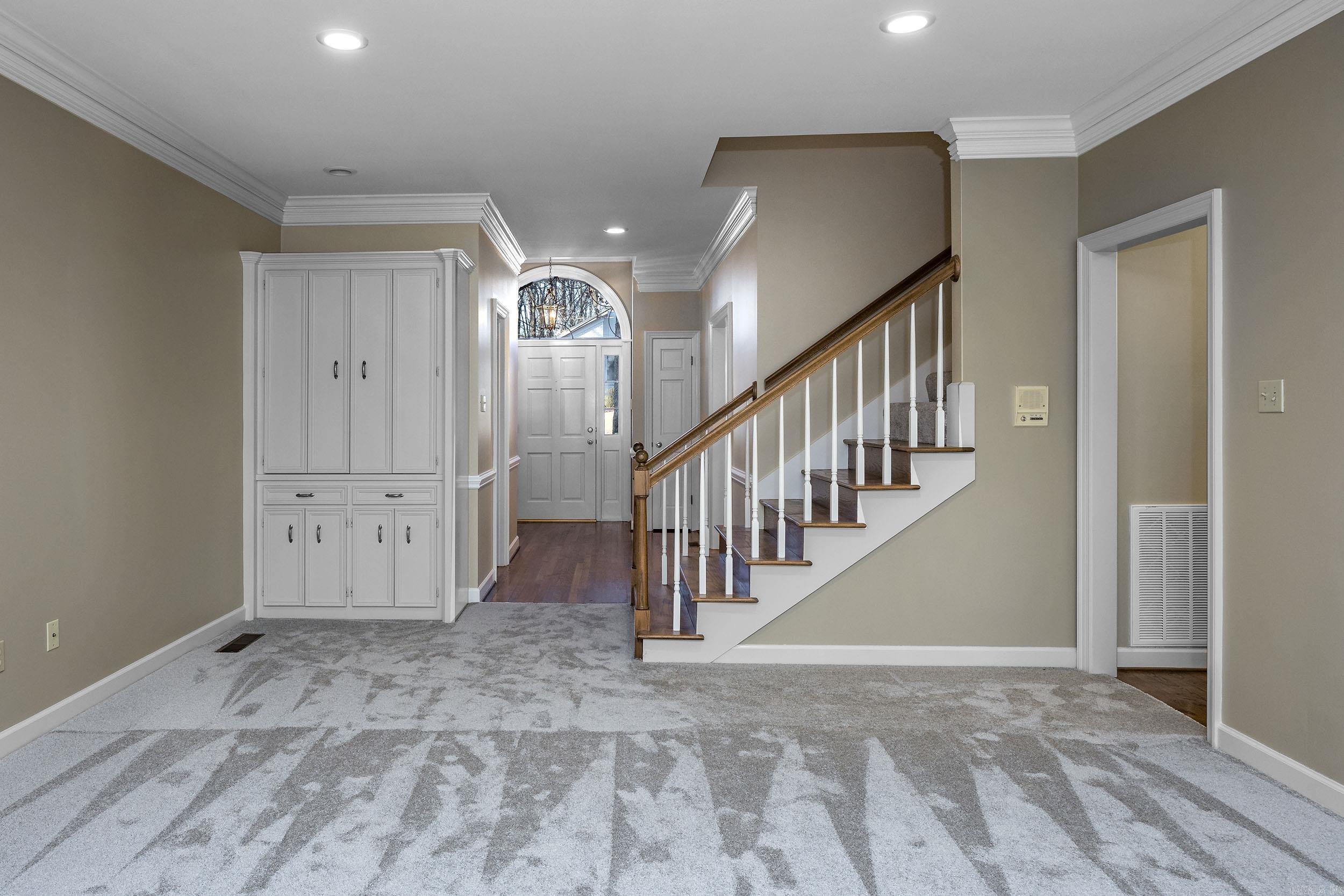 PLEASANT VALLEY MANOR - Residential