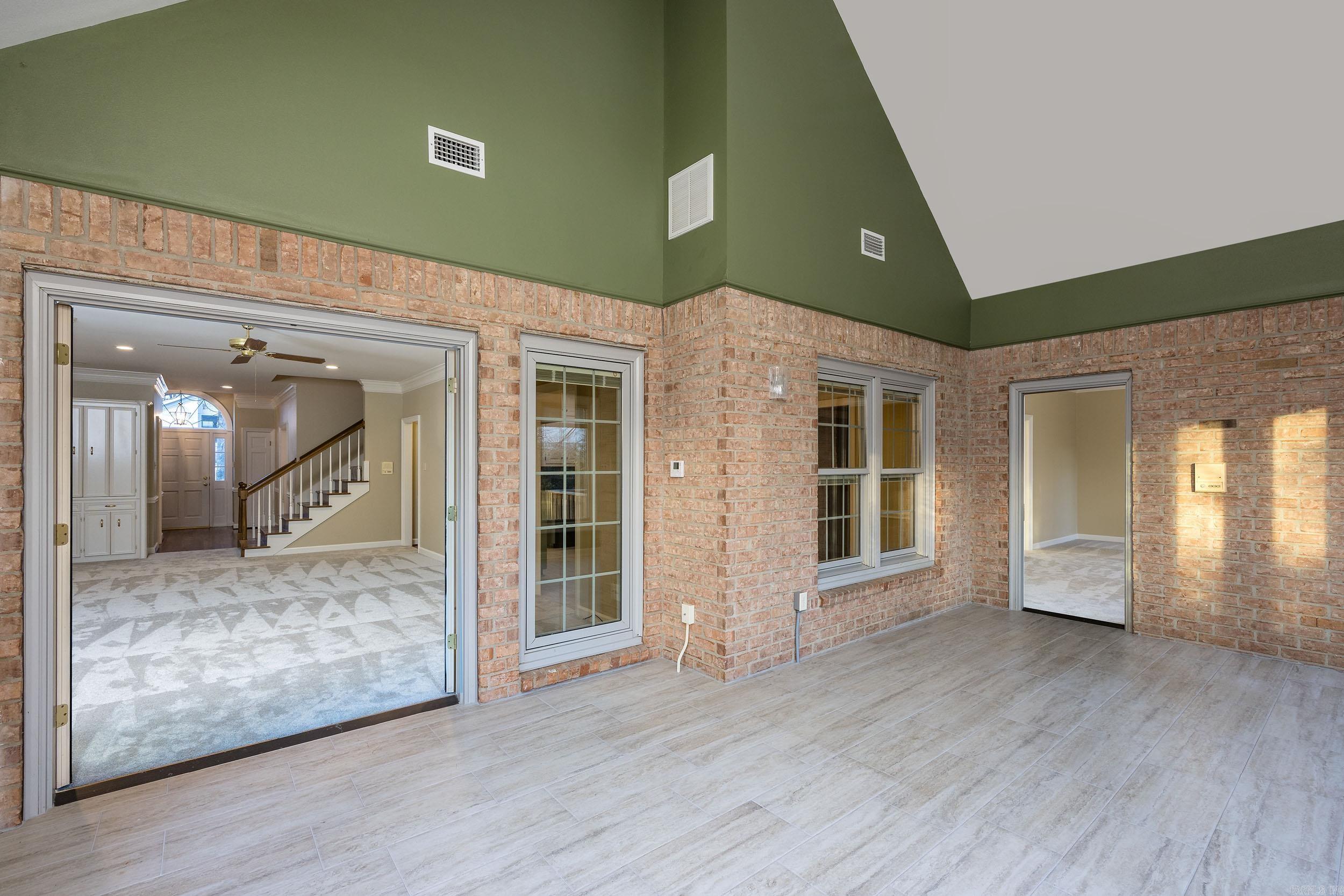 PLEASANT VALLEY MANOR - Residential