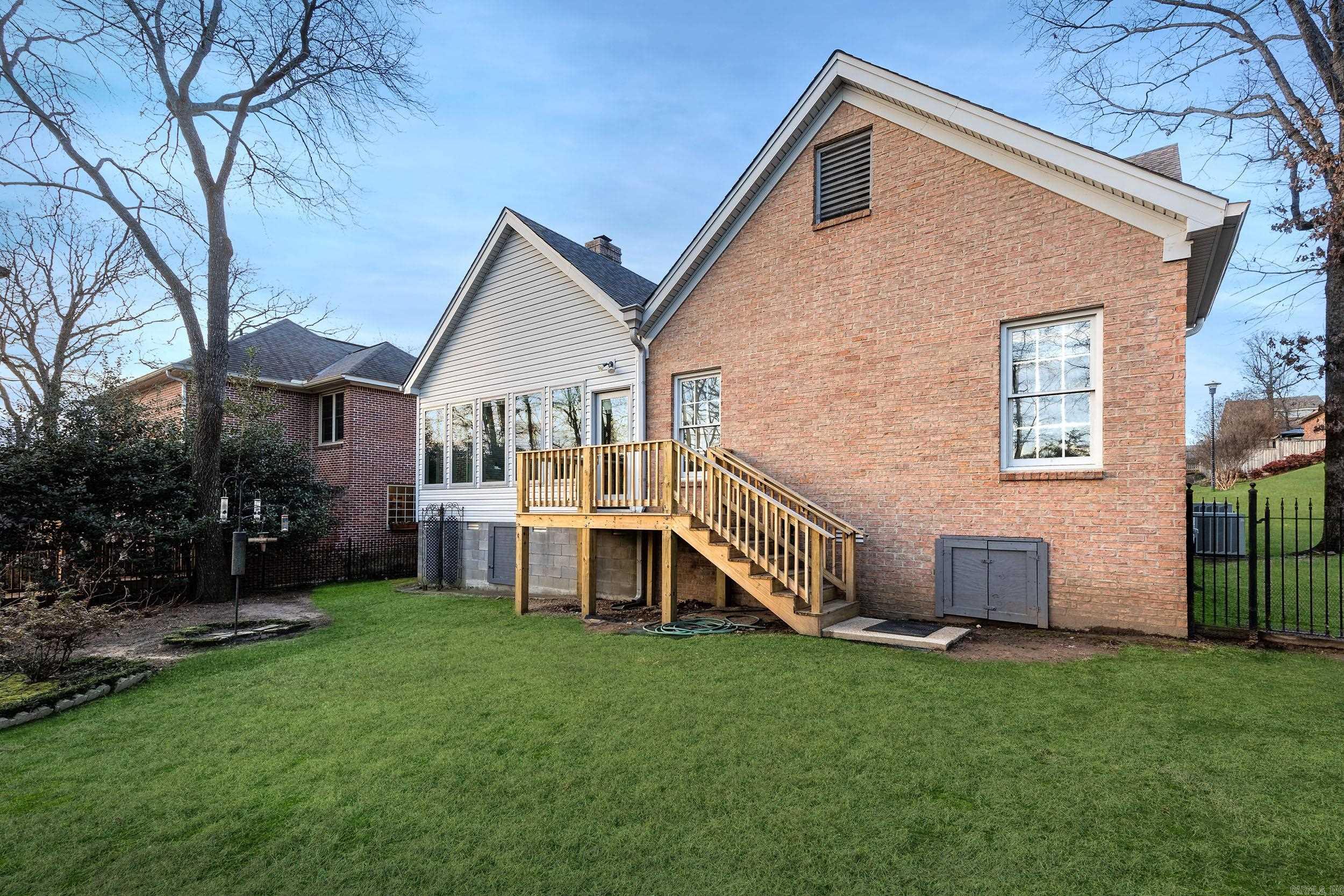 PLEASANT VALLEY MANOR - Residential