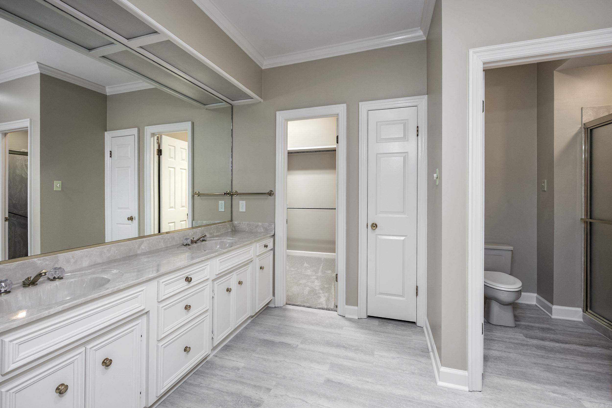 PLEASANT VALLEY MANOR - Residential